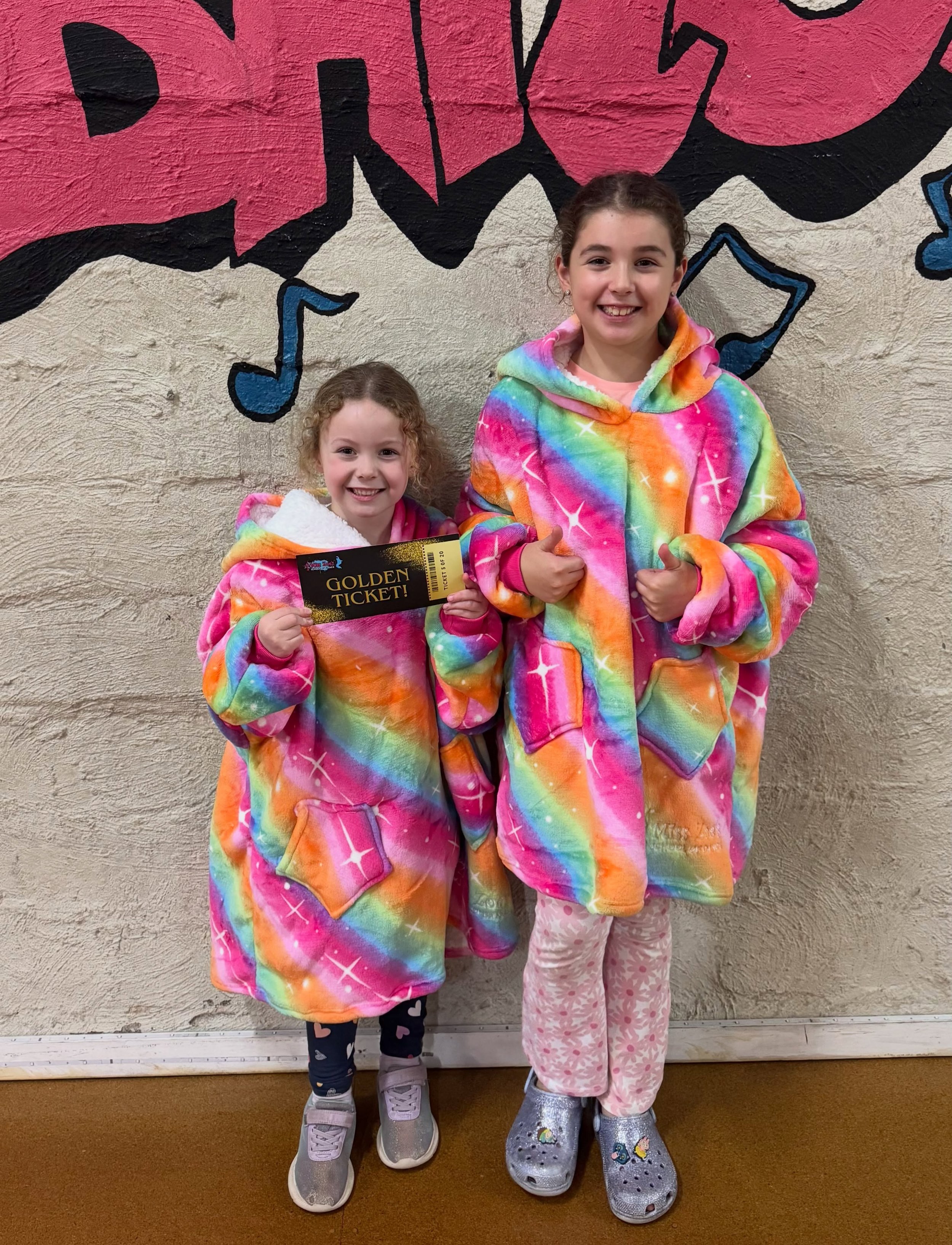 Our second ⭐️GOLDEN TICKET⭐️ of our winter merch sale week has been found!!!! Congrats Ruby &amp; Ella 🥳

There are still 14 more to be found this year, with more opportunities coming up at our upcoming showcases!!!