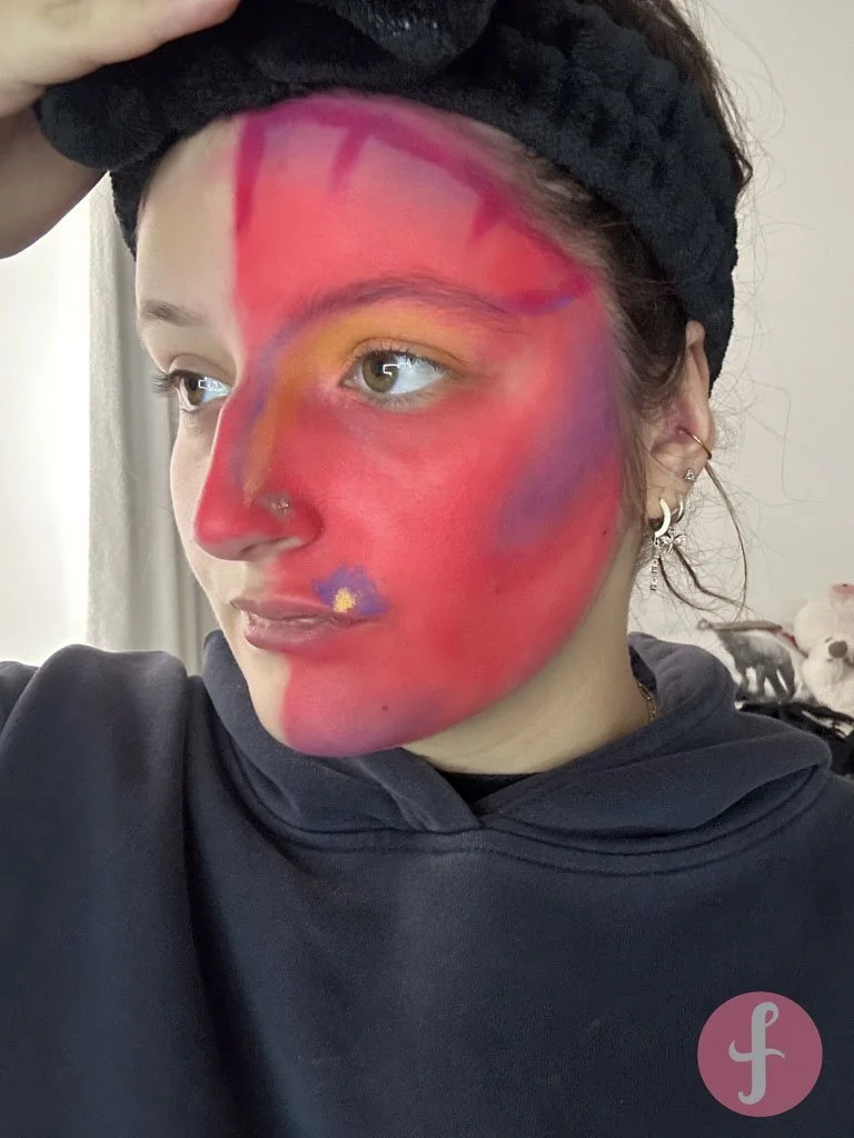 Face & bodypaint opdracht ✨ een godin vol liefde, parels en rozen als symbool van zachtheid 🌹