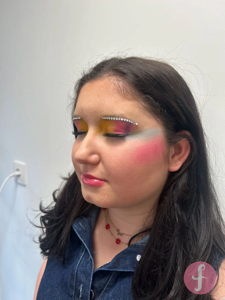 Colorful party glam: examen party deel 2 ✨ (met weggewerkte wenkbrauwen)