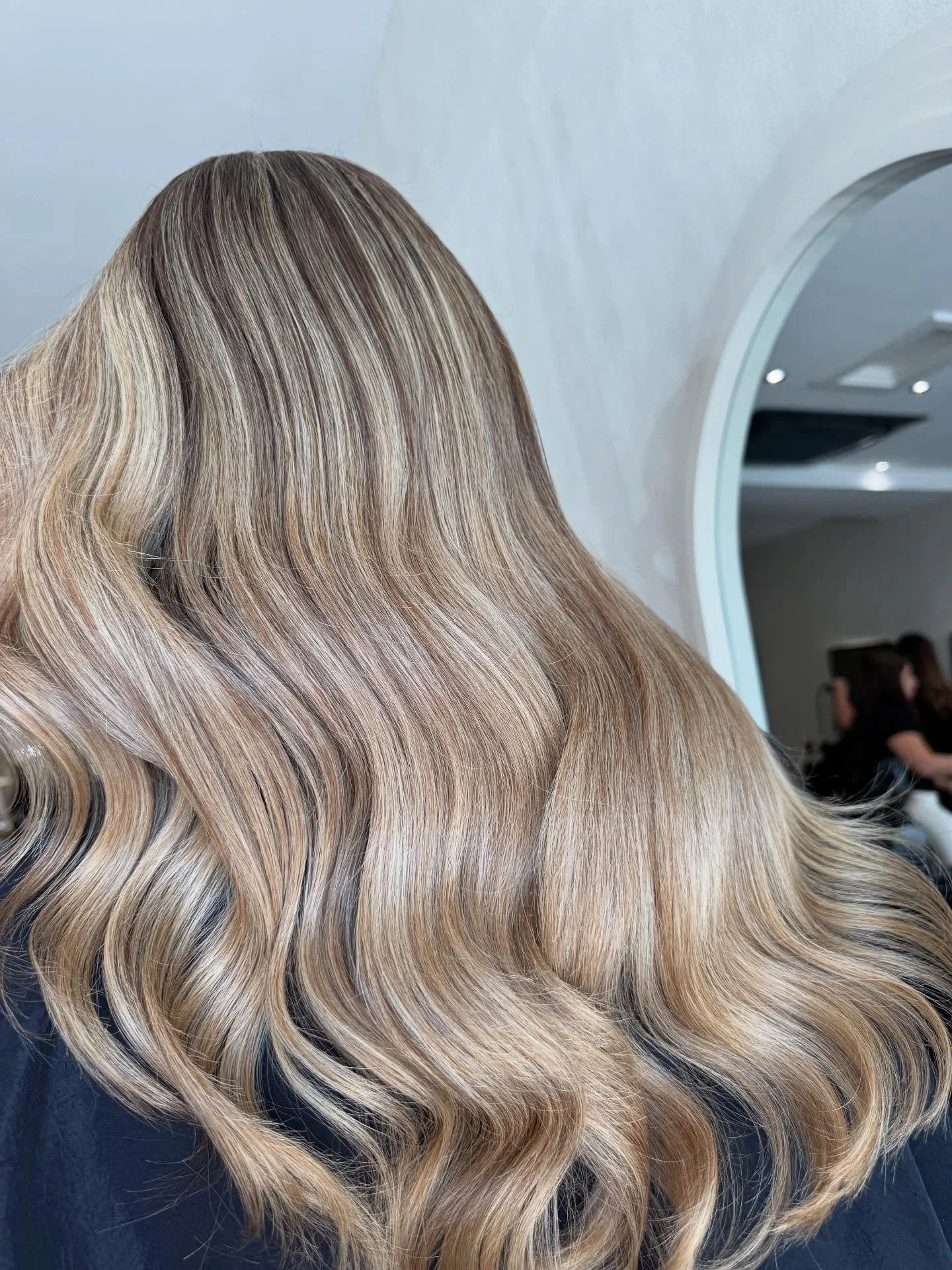 Freshen up for our client today 

No harsh grow out lines 😍

#chislehurst #hair #salon #balayage #highlights #colourist #hairdresser