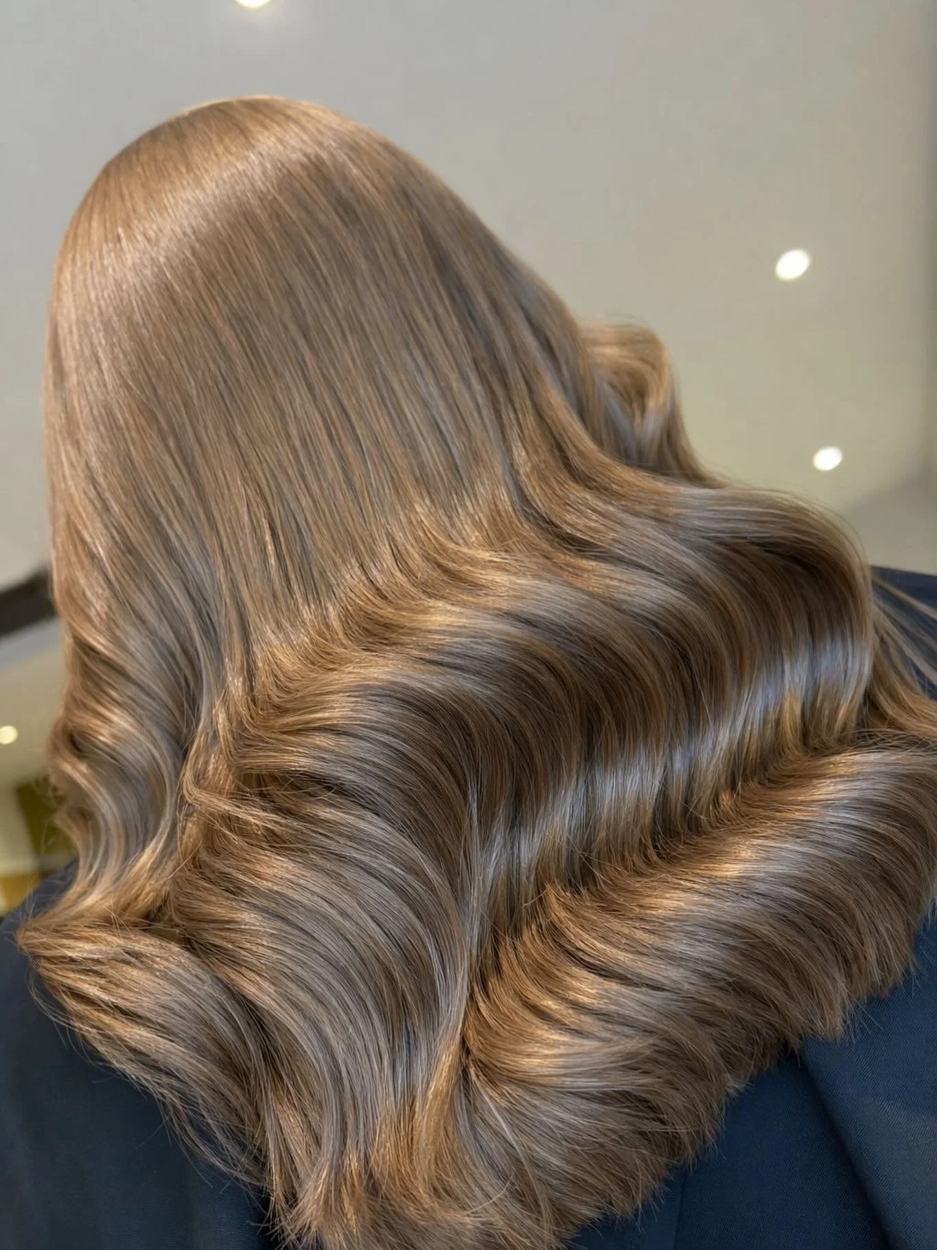 Beautiful 🤎🫶🏽

Stylist : Chloe 

Last minute availability this week -

Wed -
3:45pm
4:30pm
5:15pm

Thursday - 
1pm (colour)
1:45pm
4:30pm
6:15pm
7.00pm