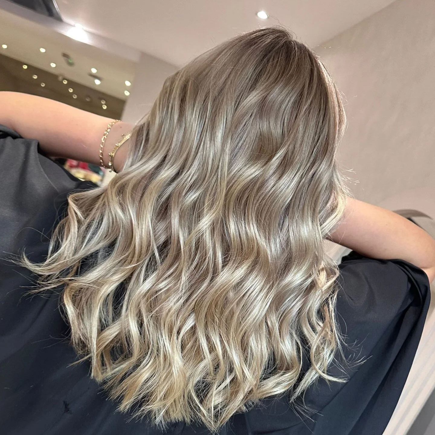 The kind of transformation that speaks for itself ✨

Created by Alyshia at Chislehurst Hair
Soft hair with the dreamiest finish