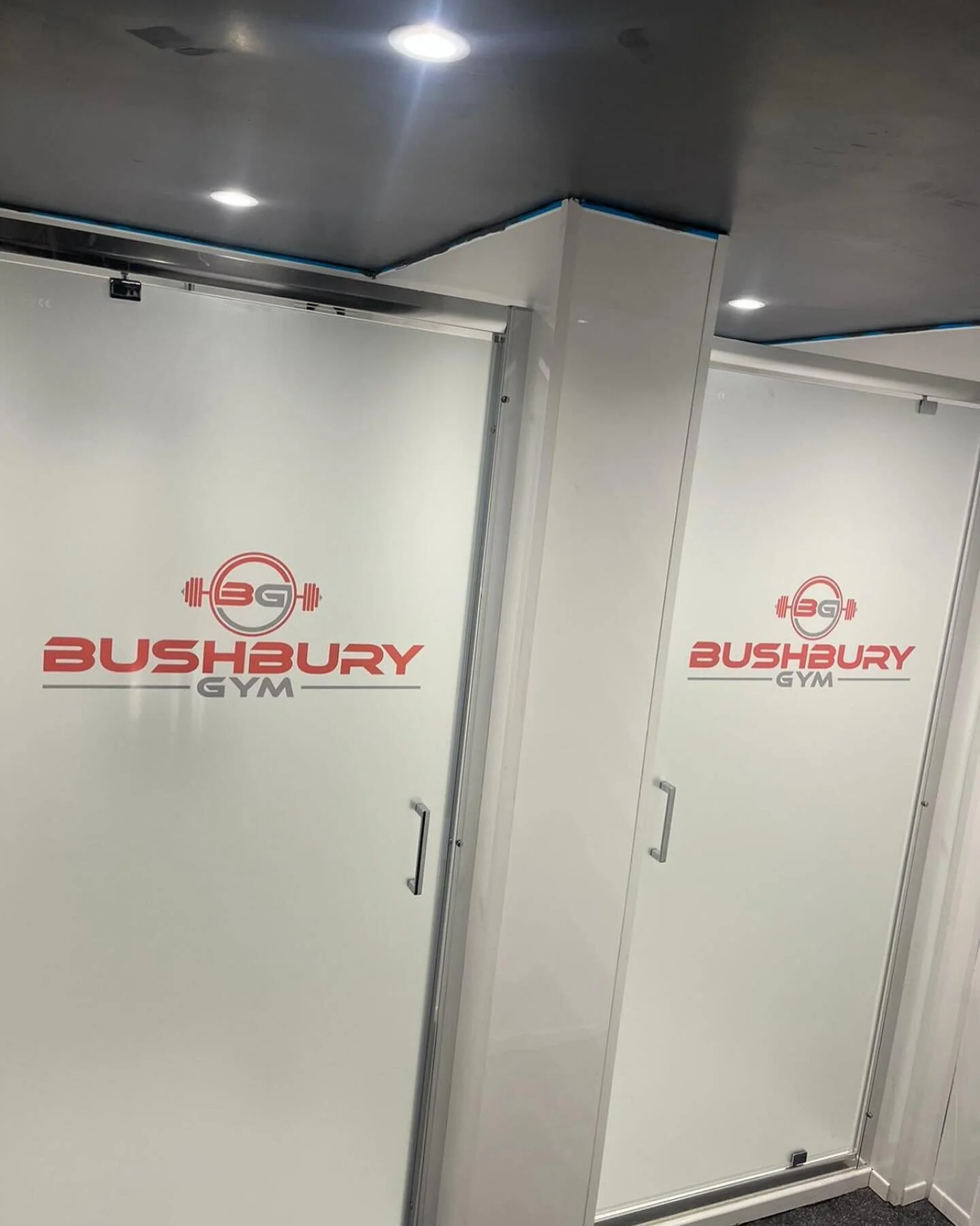 New Frosting added to the showers &amp; front door #bushburygym 💪🏼👊🏼