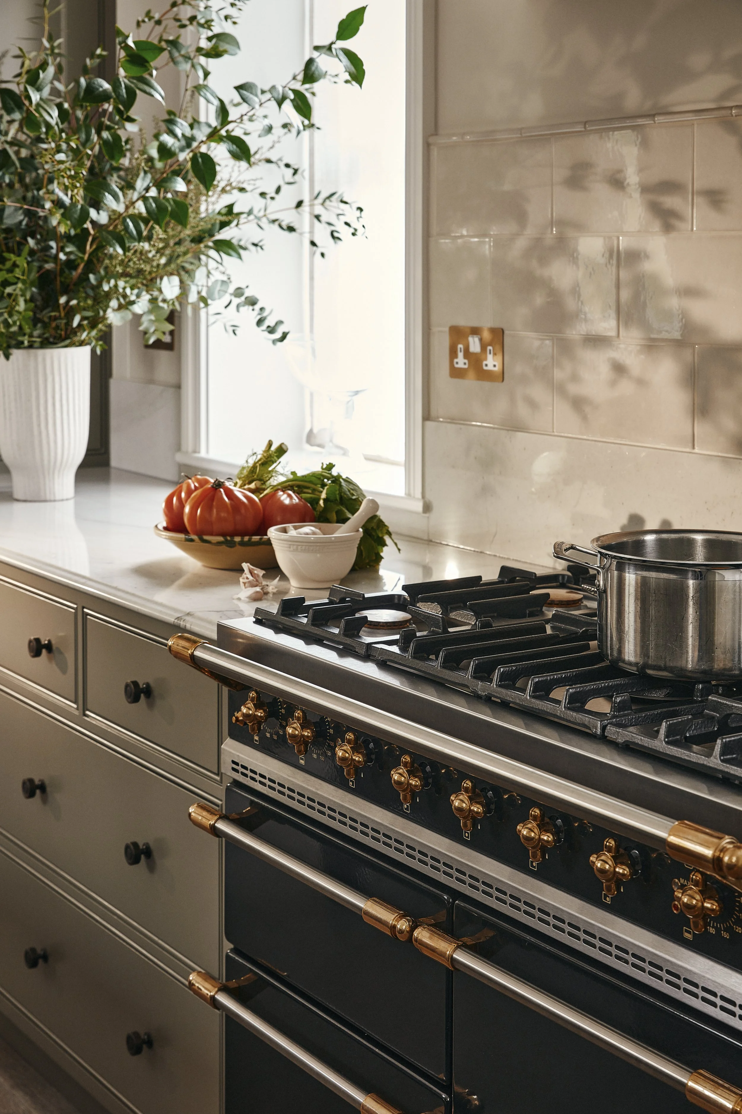 A painted timber kitchen in Wimbledon, SW London. Custom designed, with ...