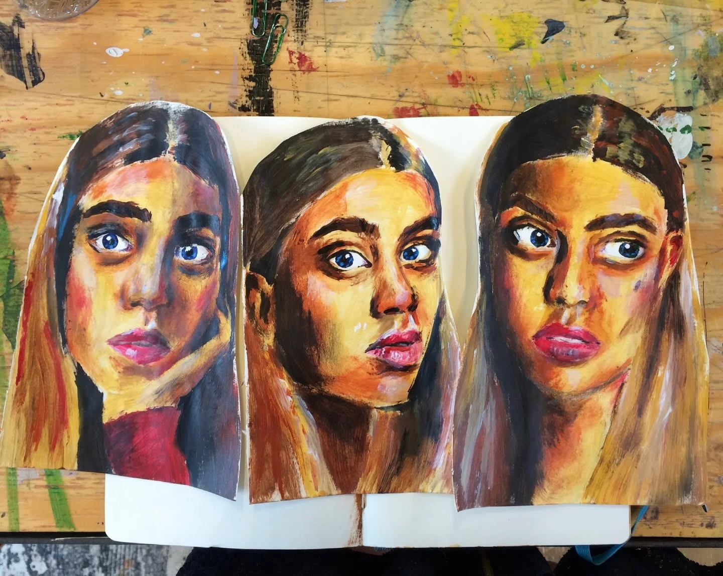 faces of the same face 👀 🎨 
&bull;
&bull;
&bull; 
art painting drawing reels fyp portrait female art colorful art surreal art decor interior emerging artist kunst copenhagen