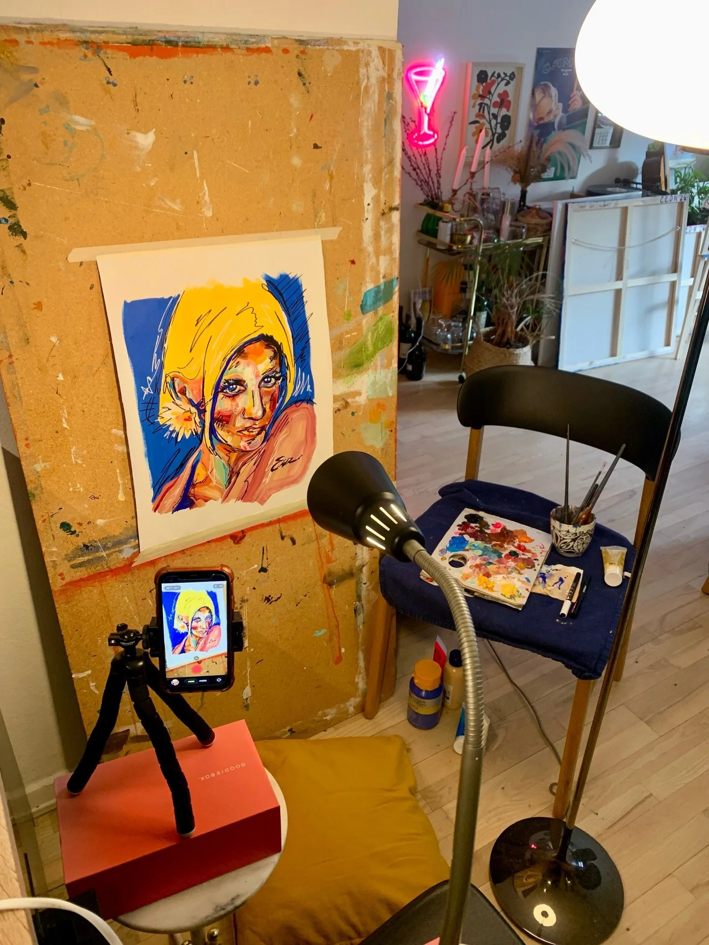 My setup on this fine easter monday 🎥🎨 Video coming sooooon 👀 
&bull;
&bull;
&bull; 
art painting drawing reels fyp portrait female art colorful art surreal art decor interior emerging artist kunst copenhagen portrait portraiture blondie