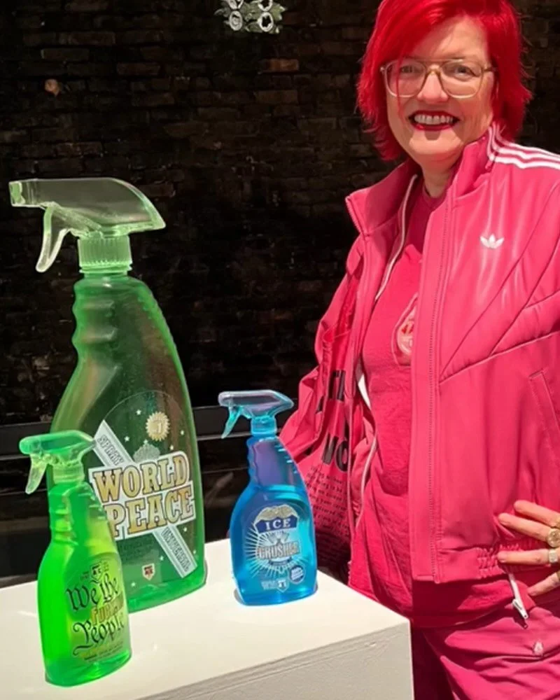 💥Every Woman Biennial! What an amazing show. Thanks to the power women who made this possible @everywomanbiennial @iamfinley @mollymcaldwell @erinkostudios and @penandbrushnyc🗽 @dawnoftheart @birdiephoto @parkerdaleygarcia and many more 💪🏼❤️🙏🏼.