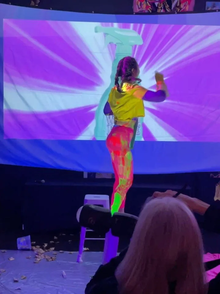 So cool to see my art come to life in this amazing performance Self Poppers by @kanami_kusajima and @nanae_itoi at the closing party of @everywomanbiennial @penandbrushnyc ❤️🔥🙏Thank you! Stop War! 🌏 ☮️ World Peace.
⚡️@Pest_AC. For A Better World
.