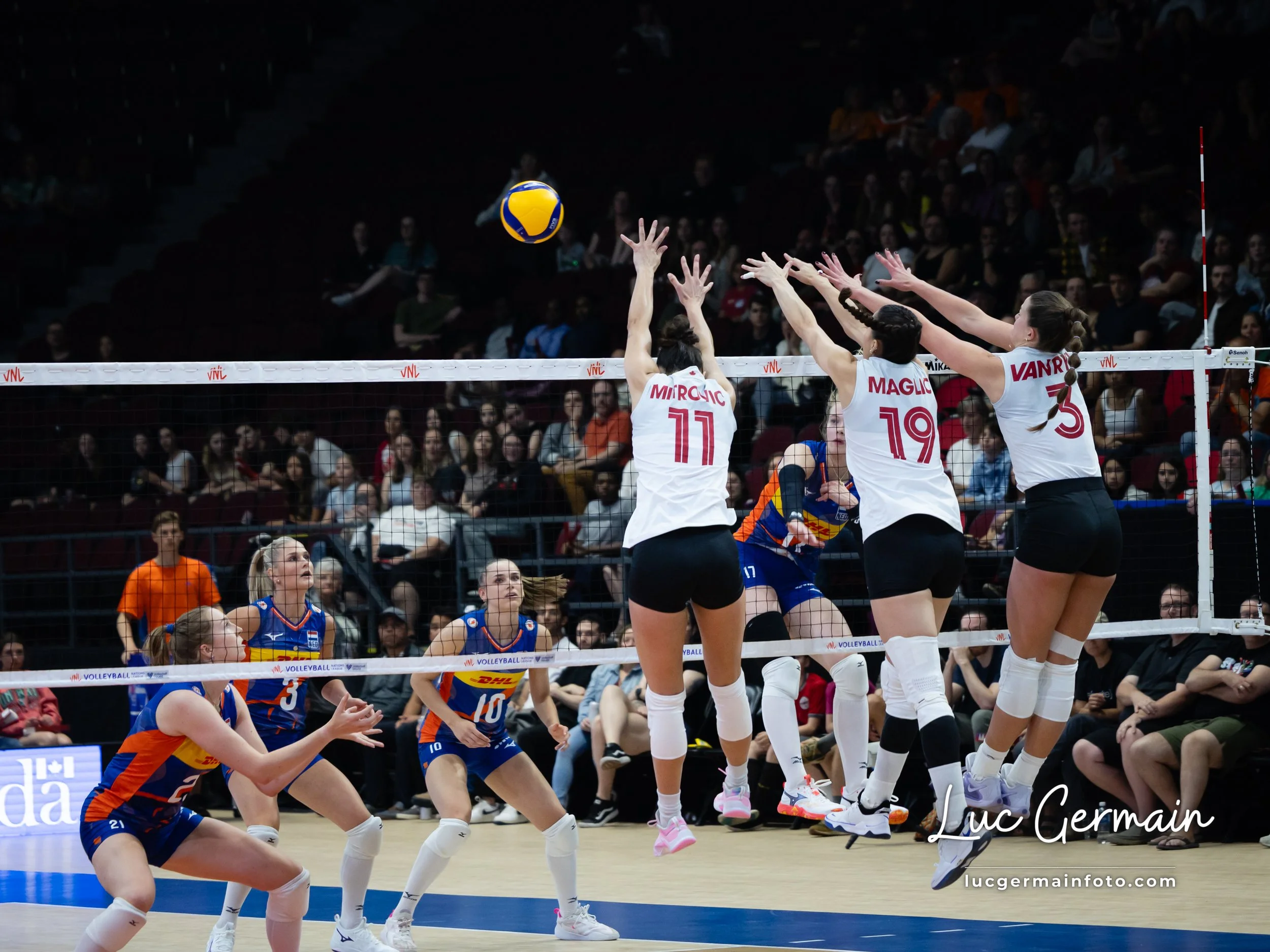 FIVB-250605 -976.jpg