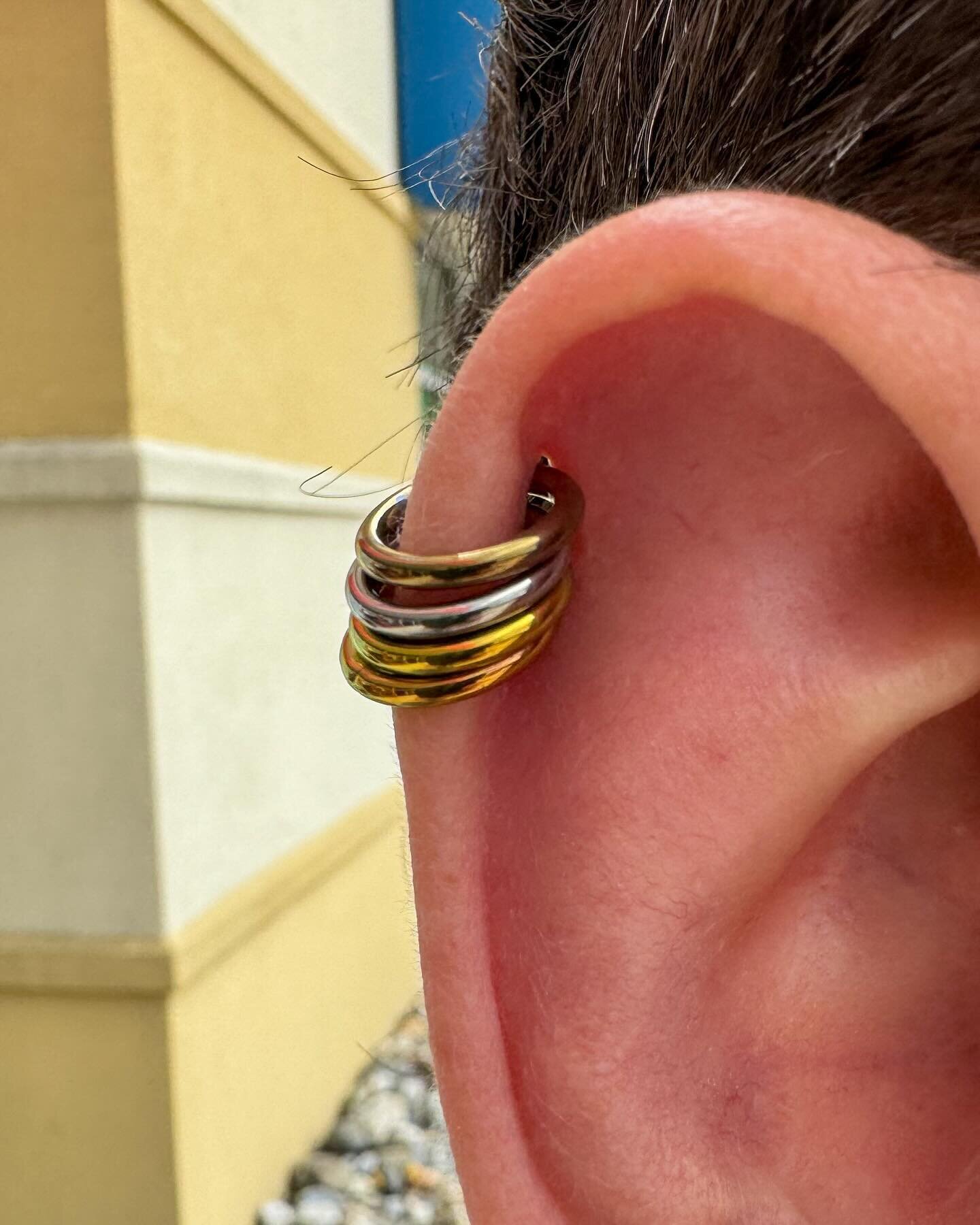 I seriously cannot believe how fast my slots are healing. @johnrossswitz did an AMAZING job on them. Thanks so much dude!!!

I threw some anodized titanium rings in there for the time being but it&rsquo;ll be dripping with some gold soon. 🙃