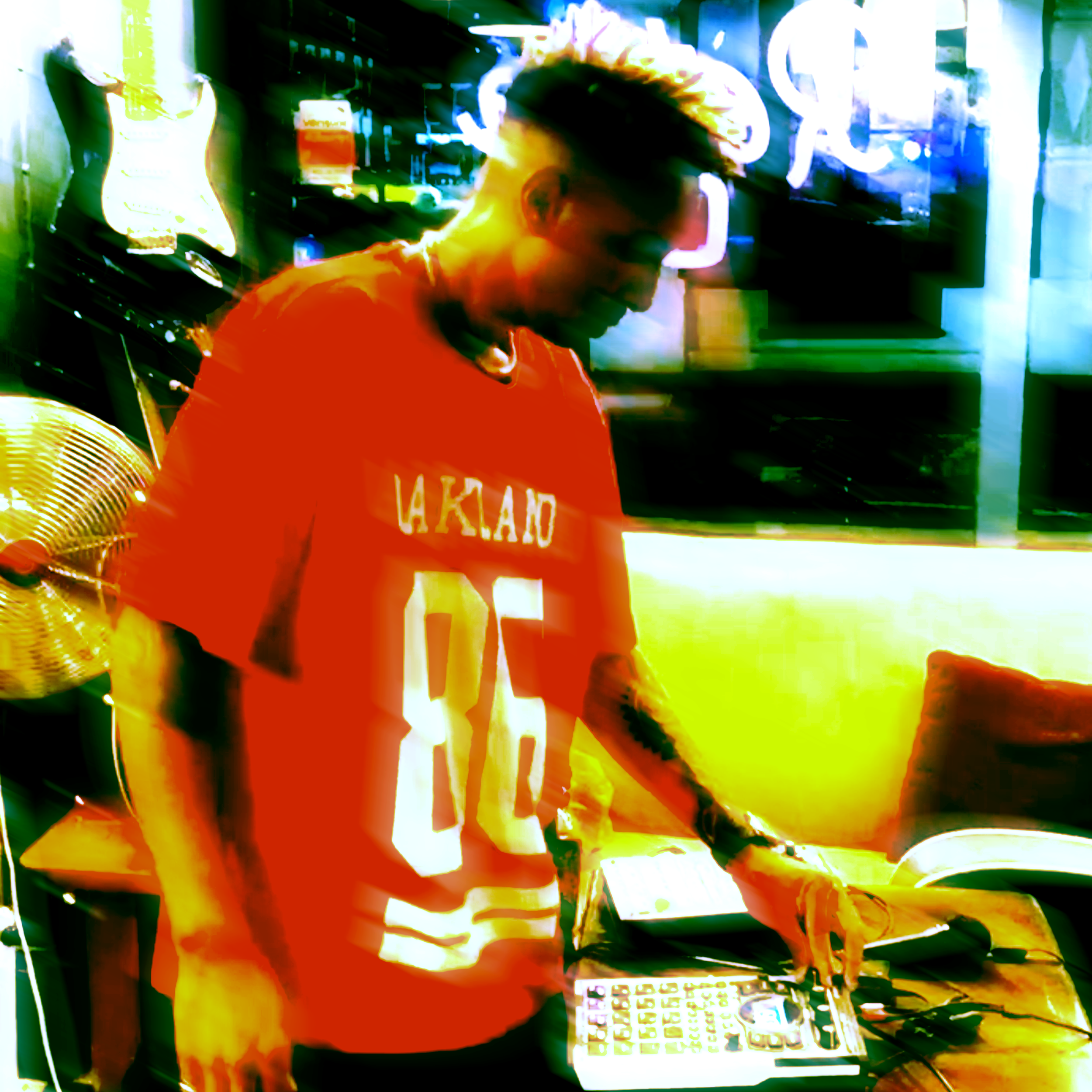 Vano3000 performing in Fulham, London, for the 2022 London Beat Social. This went viral on TikTok.