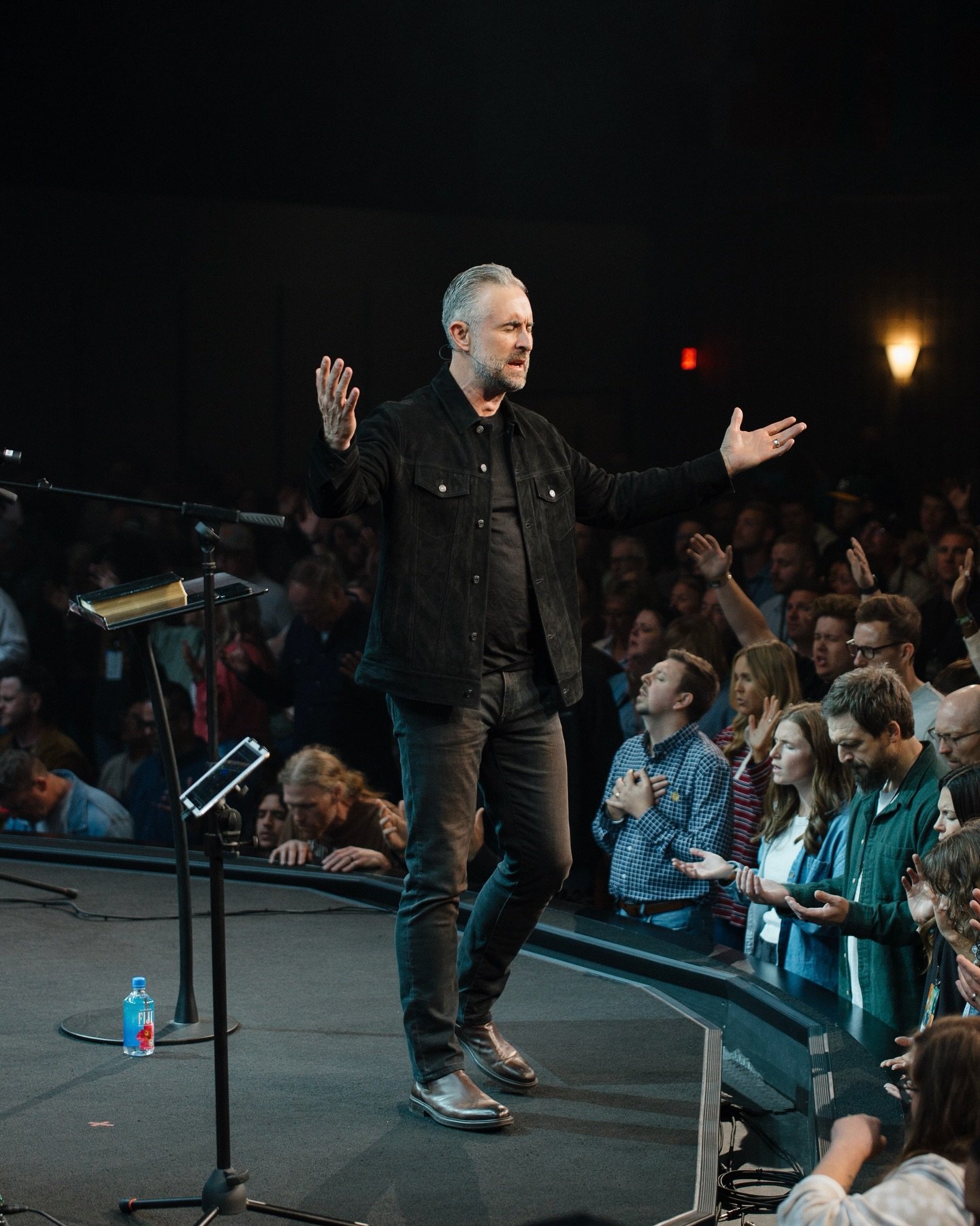 @ARISESHINECONFERENCE kicks off tomorrow night with a night of worship with the one and only Martin Smith! Then full days on Tuesday &amp; Wednesday. Looking forward to seeing all of you!