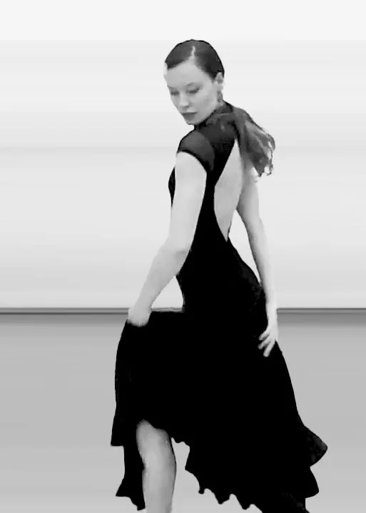 jil-mina-schranz-dance-espagnole02.jpg