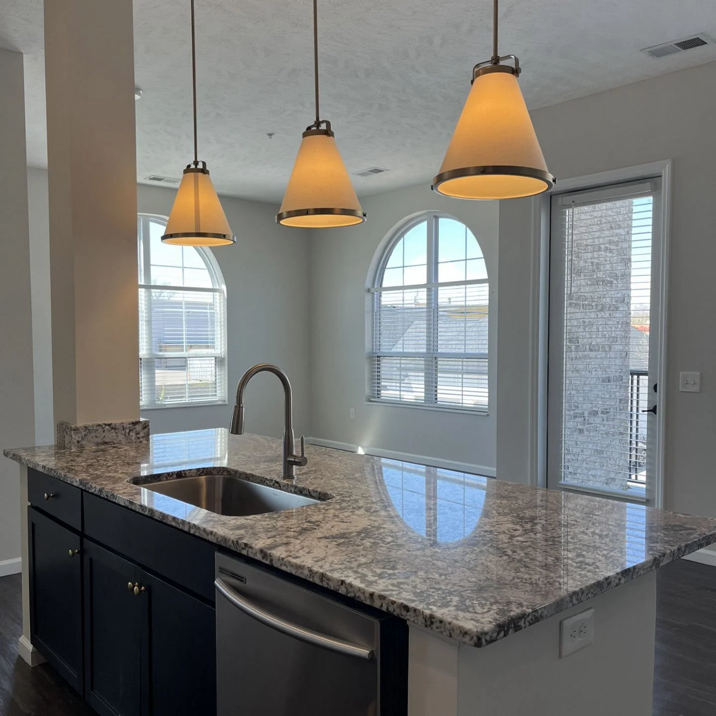 Our Chase floorplan is one of the most popular apartment models we have here at Luxe 88. We now have TWO available for summer move in! Check our website for more details.