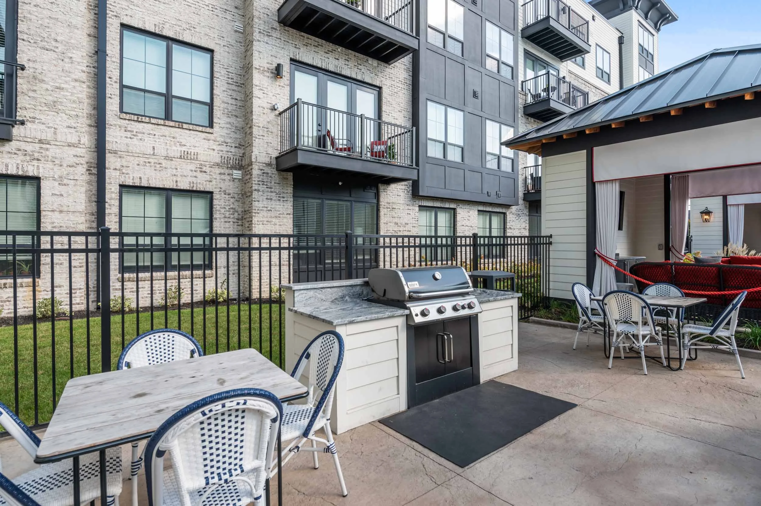 Photo Gallery Columbus Apts — Luxe 88