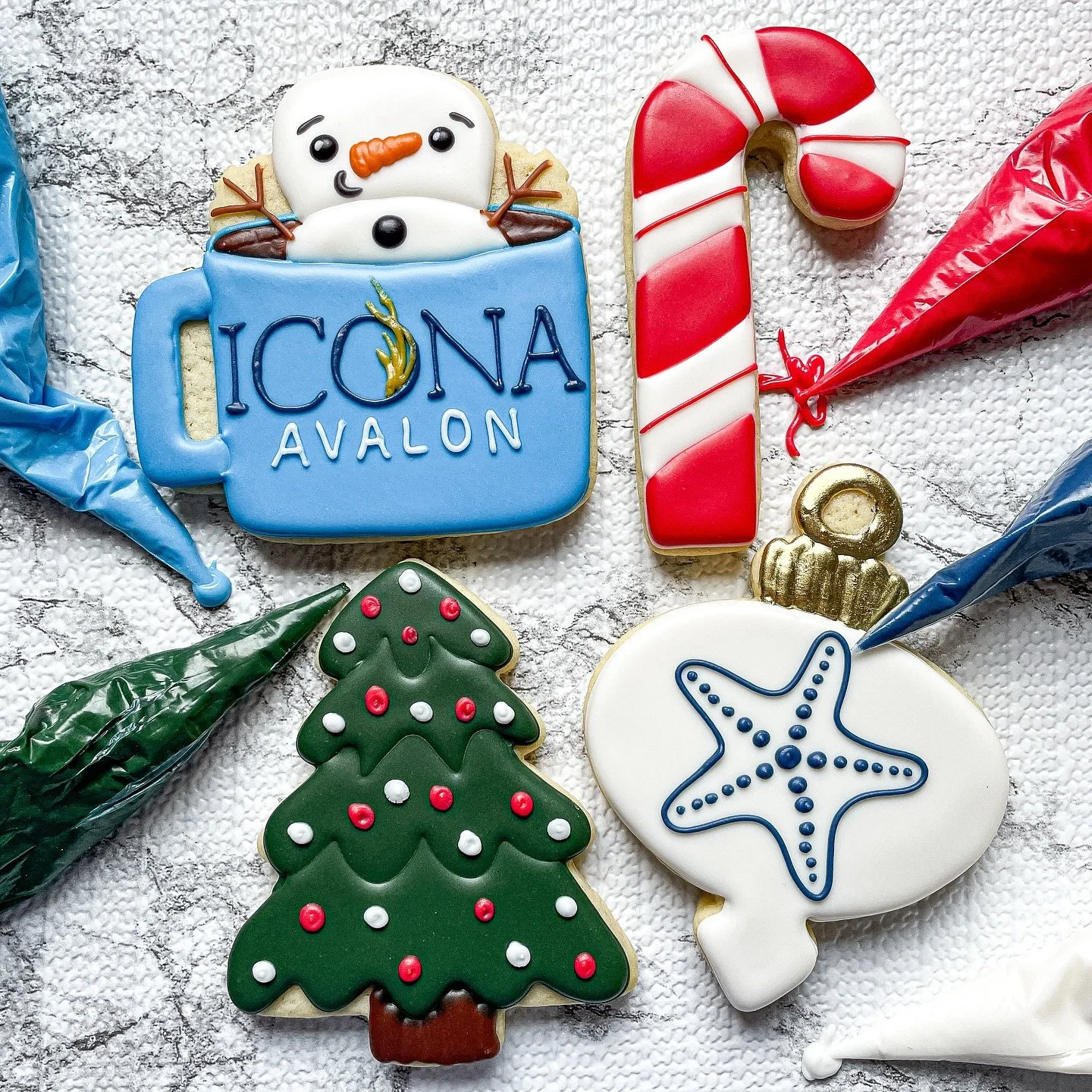 Want to learn how to decorate fun, festive holiday cookies like the pros?? Join Cookies by Lyss at the ICONA in Avalon on December 4th! We will be kicking off the month long celebration of festive activities! Limited seats available so get your ticke