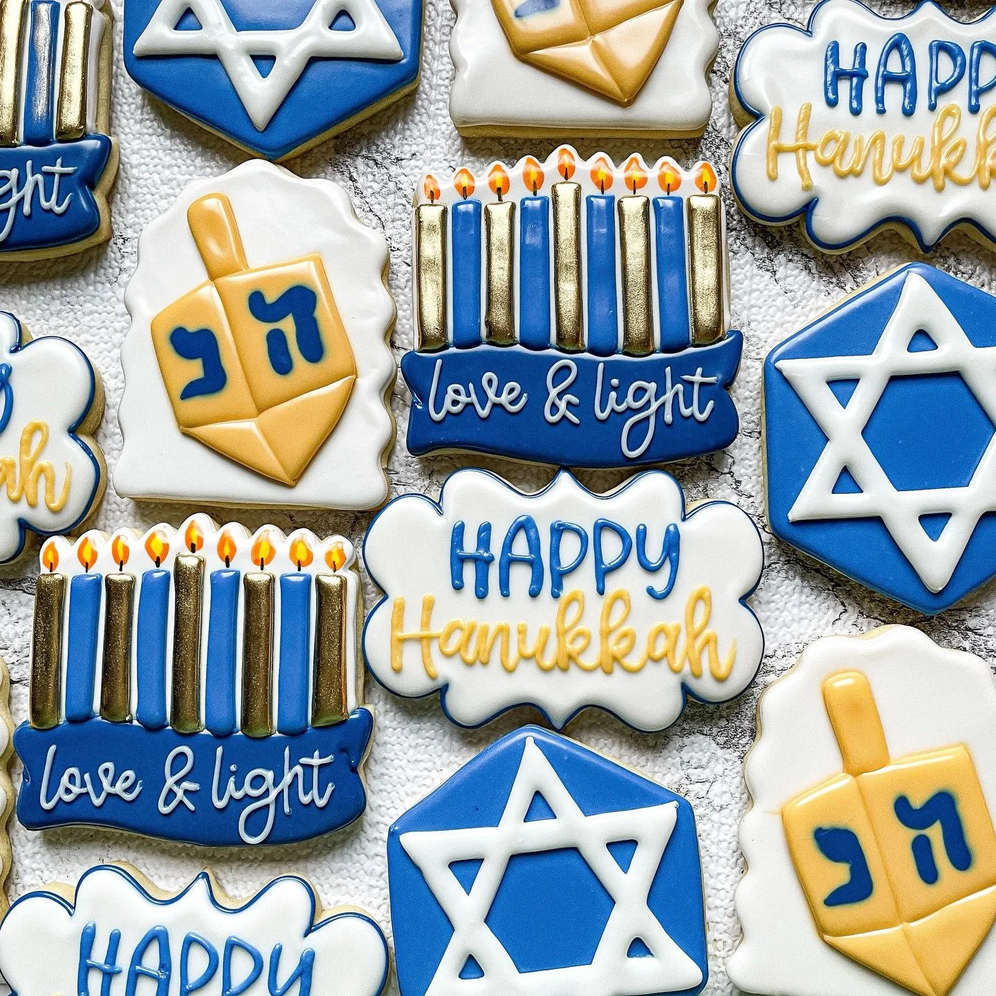 Monica, Monica, have a Happy Hanukkah!
Happy end of Hanukkah to all who celebrated! 🕎
#cookiesbylyss #customcookies #cookieart #cookiecontent #hanukkahcookies