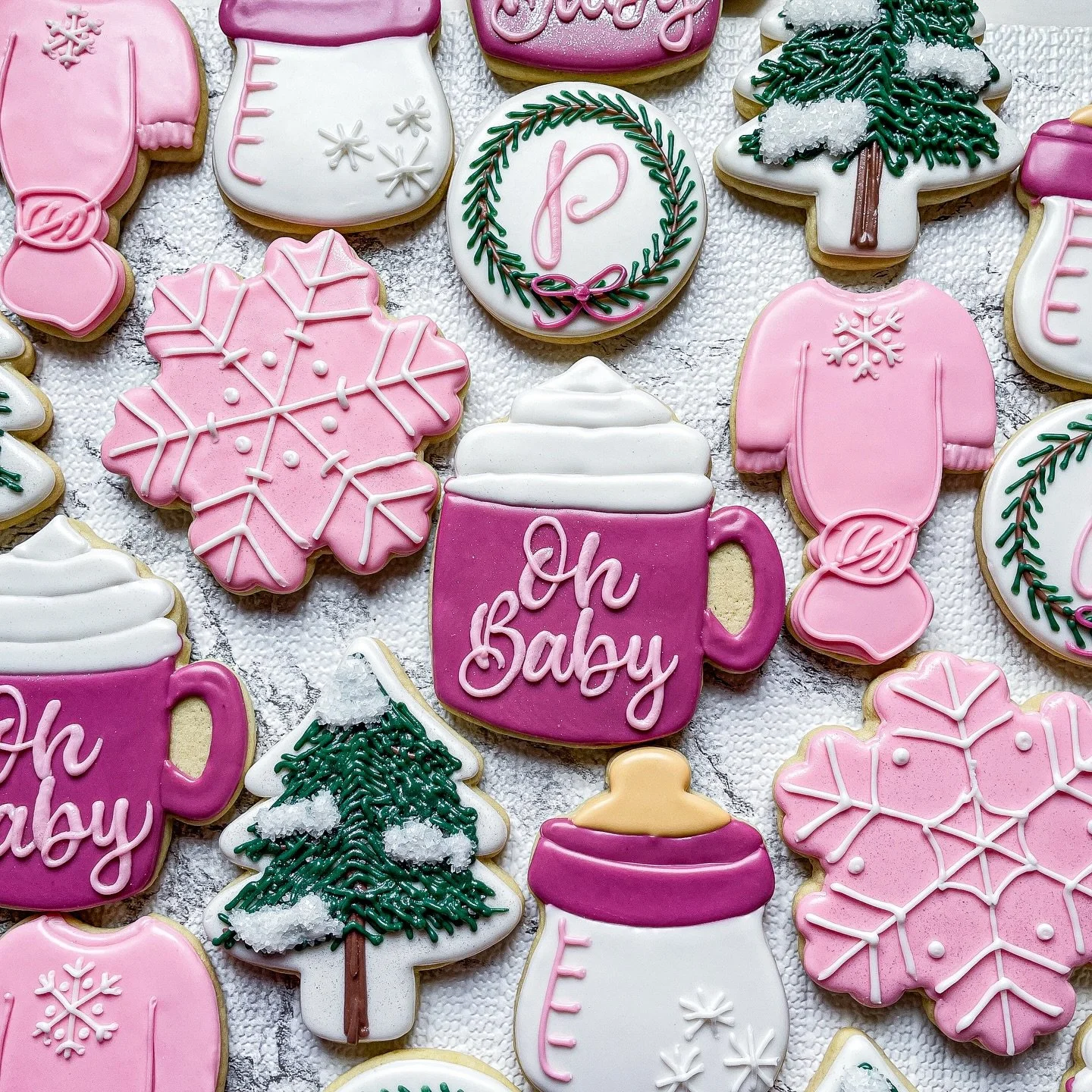 No day like a snow day down here on The Cape ❄️
#cookisbylyss #snowcookies #winterbabyshowercookies #pinkbabyshowercookies #babyshowercookies