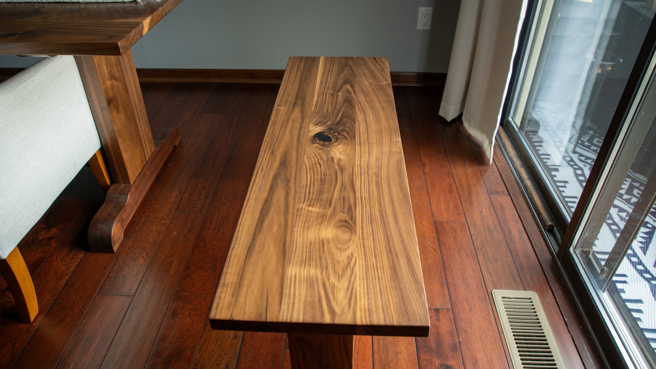 Weston_Dining_Bench_Overhead.jpg
