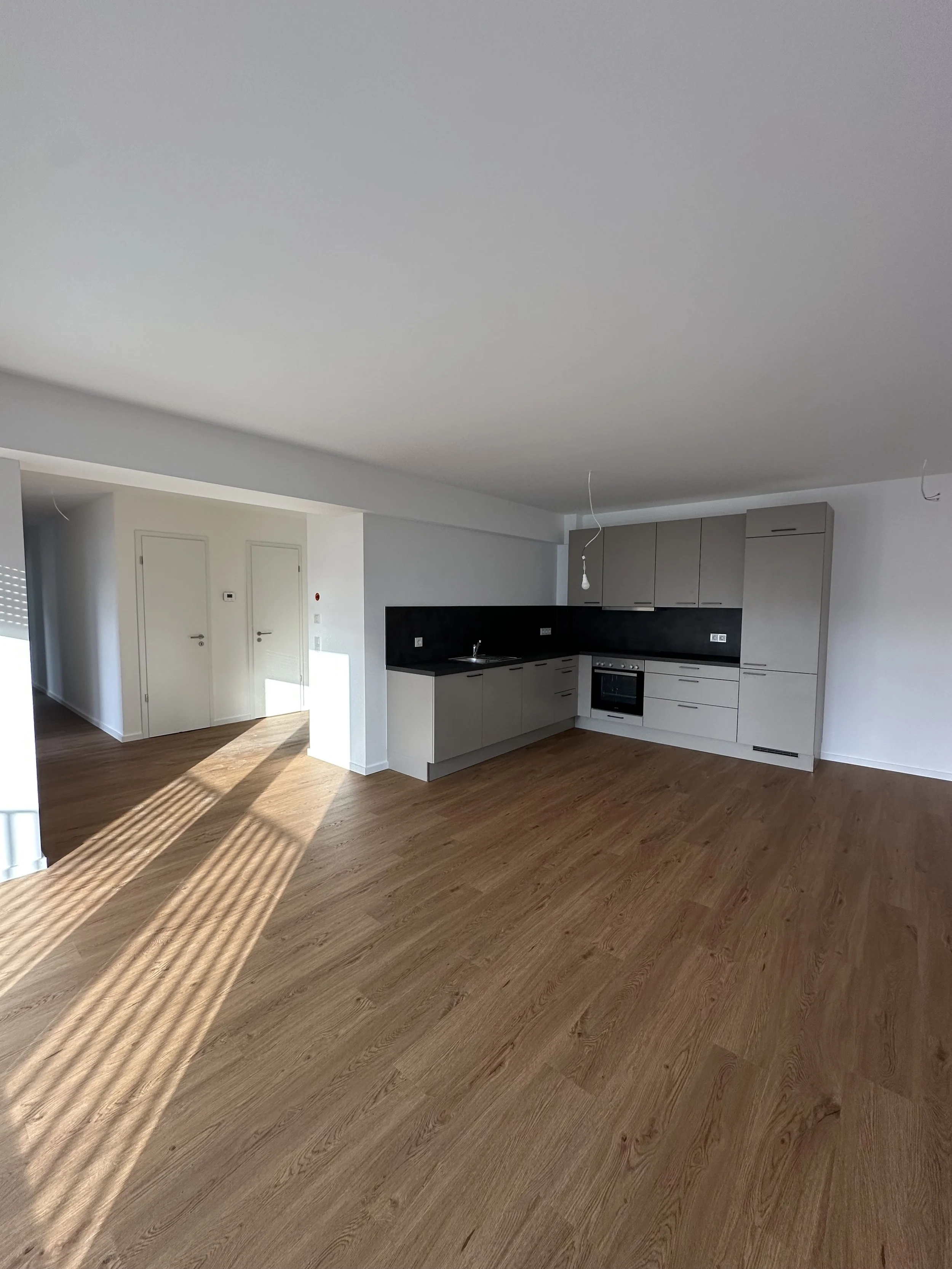 Vinylbodenarbeiten in einem Neubau in Homburg Innenstadt