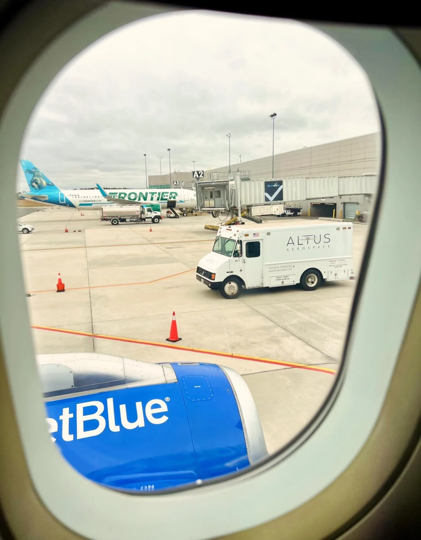 Best feeling to be set to fly with my family and look out my window to see our own Altus maintenance truck outside!  Nothing but confidence that this bird will be getting us there safely! ✈️🔧