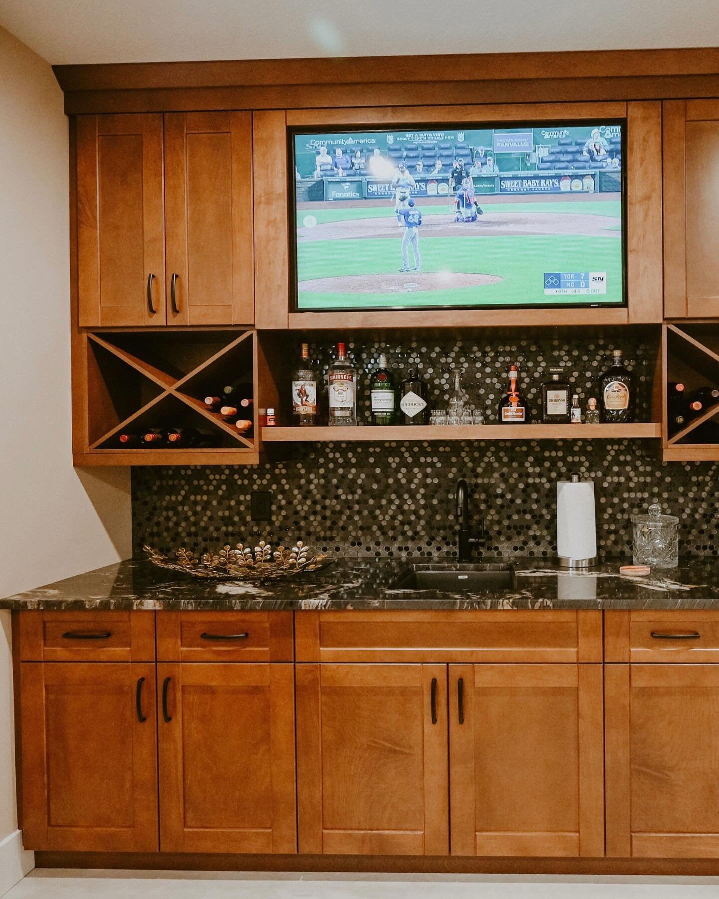 Transform your basement into the ultimate entertainment space! Whether you dream of a home theatre or a cozy wine cellar, we&rsquo;ll bring your basement conversions to life. #basementrenovation #homeentertainment 

Let us help you achieve your goals