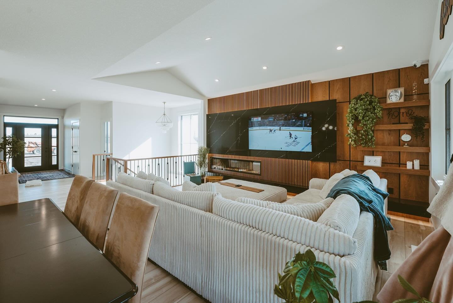 ✨ Great design isn&rsquo;t found; it&rsquo;s created.✨

 Our client came to us with an inspiration photo, and we brought their vision to life with this incredible feature wall. From concept to completion, we&rsquo;re here to turn your dream spaces in