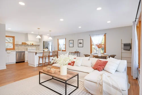 Valleyview — Kitchen