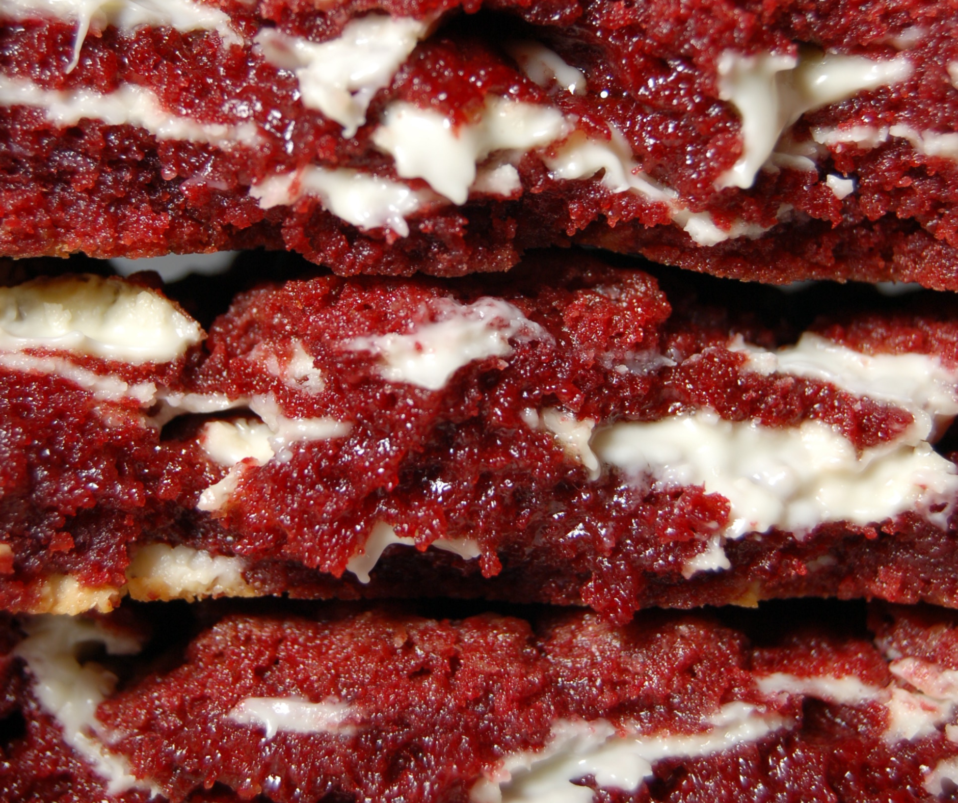 freshly baked Red Velvet New York cookie