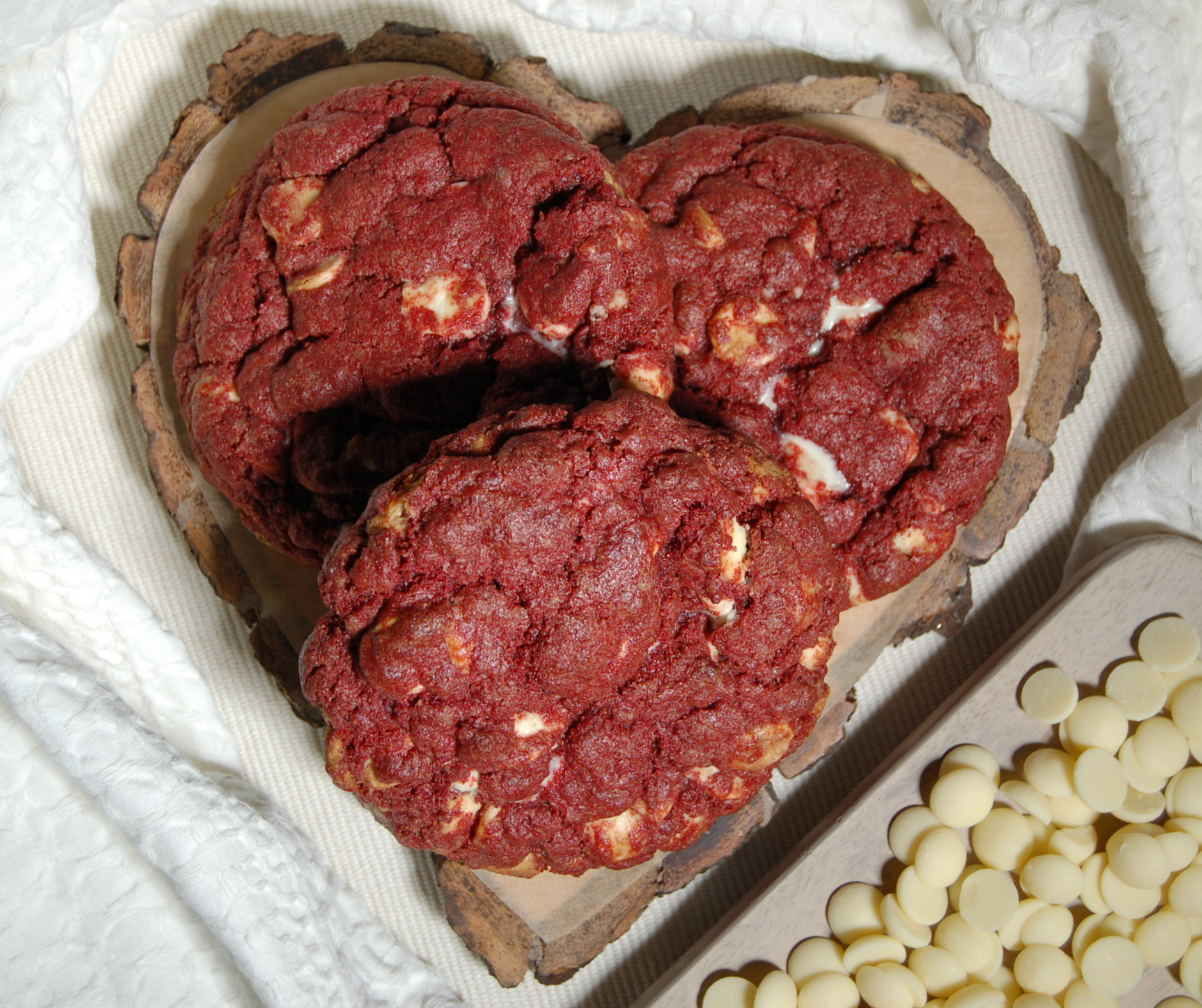 Red Velvet New York cookie made with organic ingredients