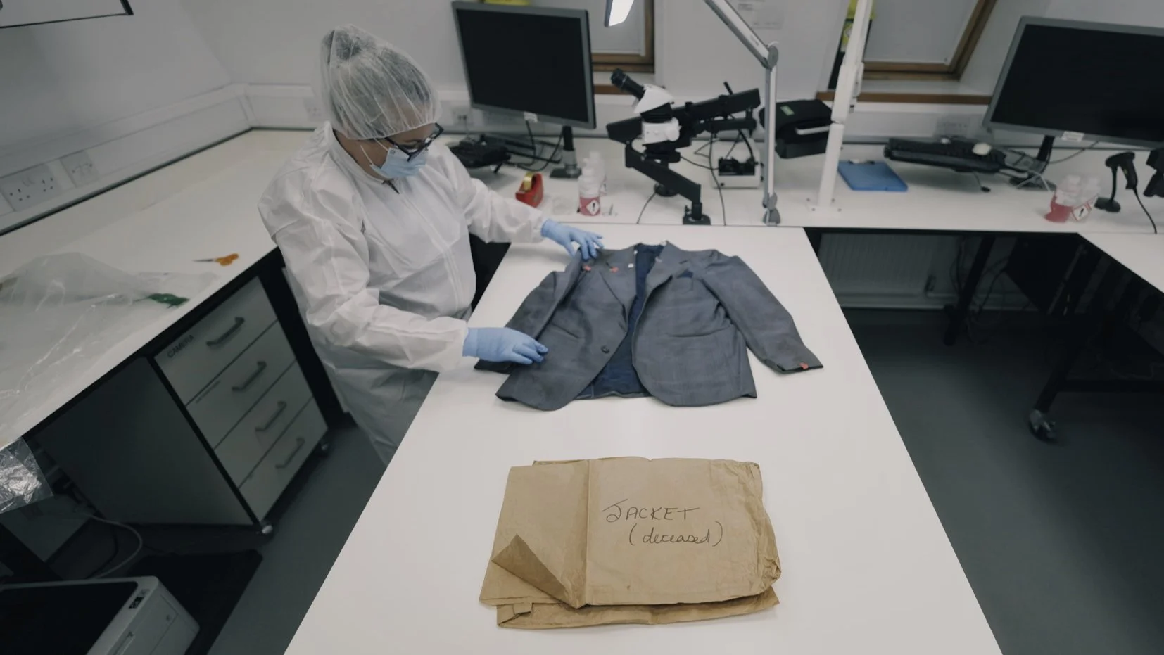 Cold Case TX01 RX01 Press Still 5.jpg