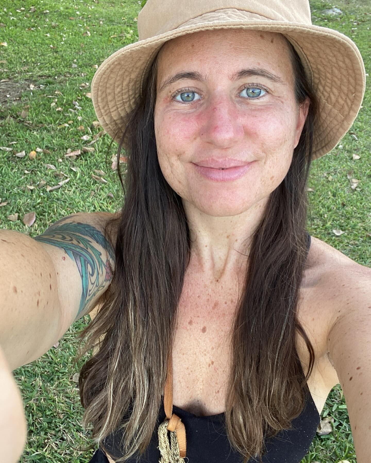 Hi dream makers! I&rsquo;m Kalyn.

If you&rsquo;re new here (or even if you&rsquo;re not), let&rsquo;s get to know each other.

I&rsquo;m a 6/2 Human Design Manifestor, Aries Sun, Scorpio Moon and Rising.

Based in sunshiny St. Petersburg, Florida, b