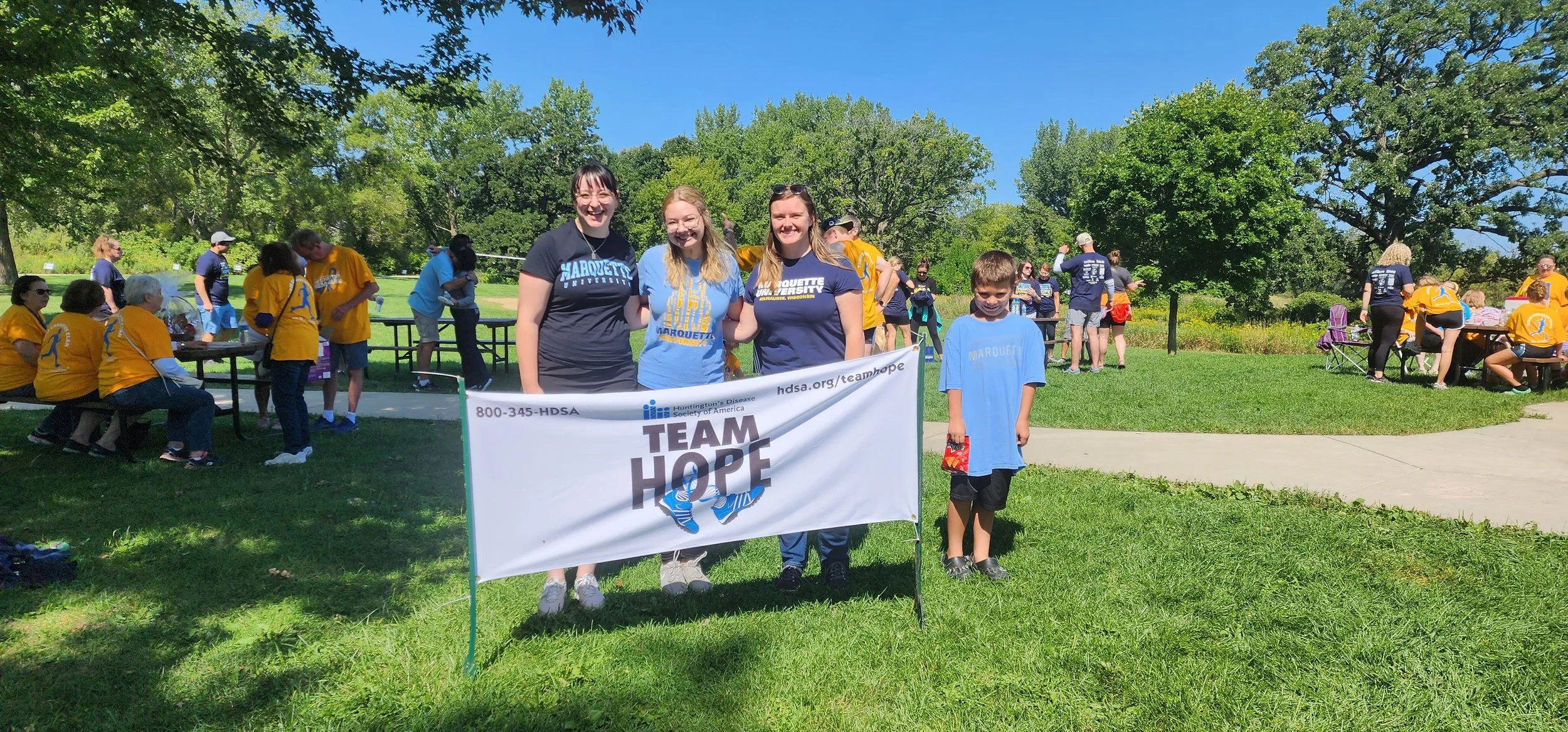 Lab at the 2023 HDSA Team Hope Walk. August 27th, 2023