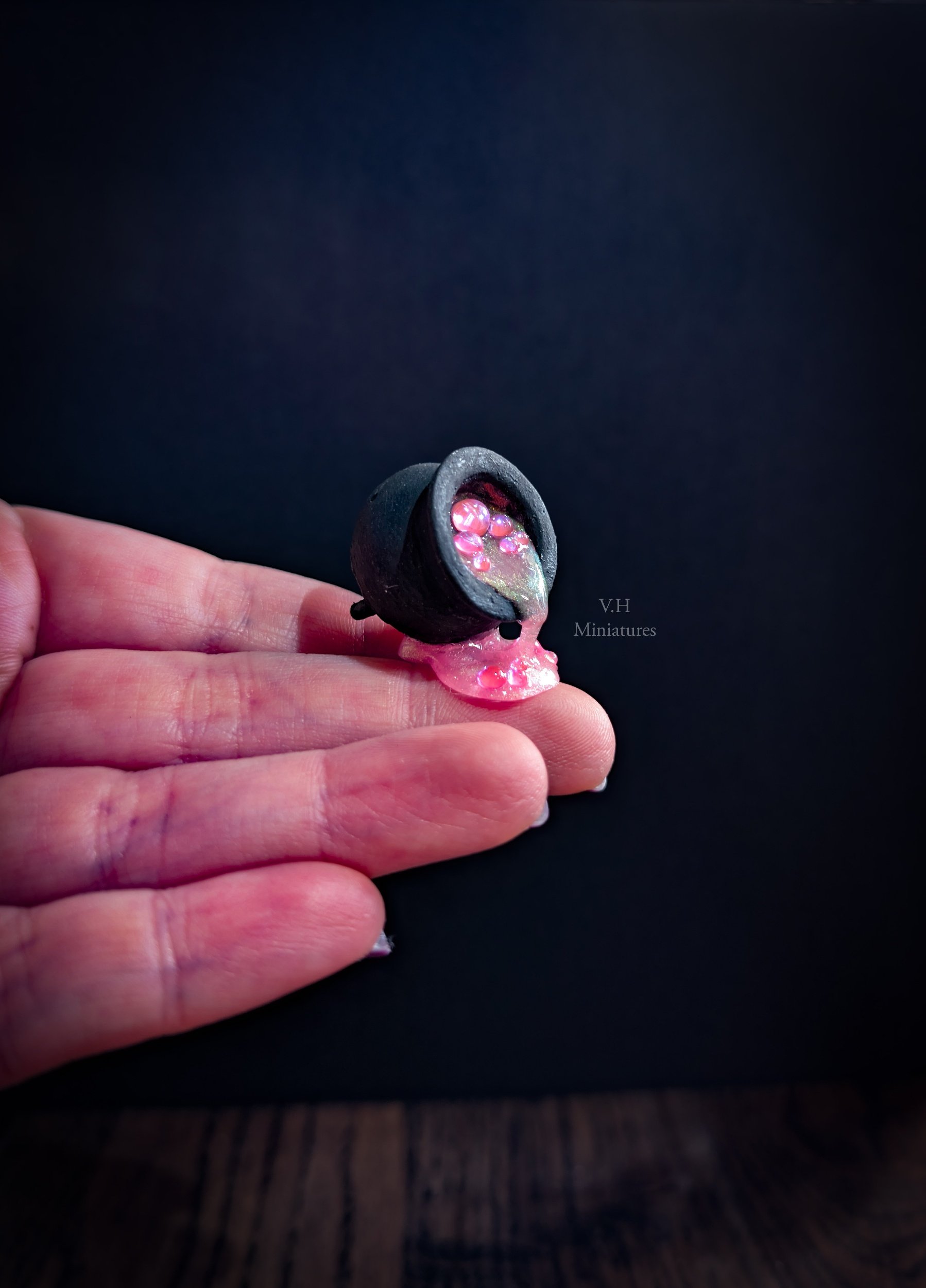1/12TH Spilt Cauldron - Pink