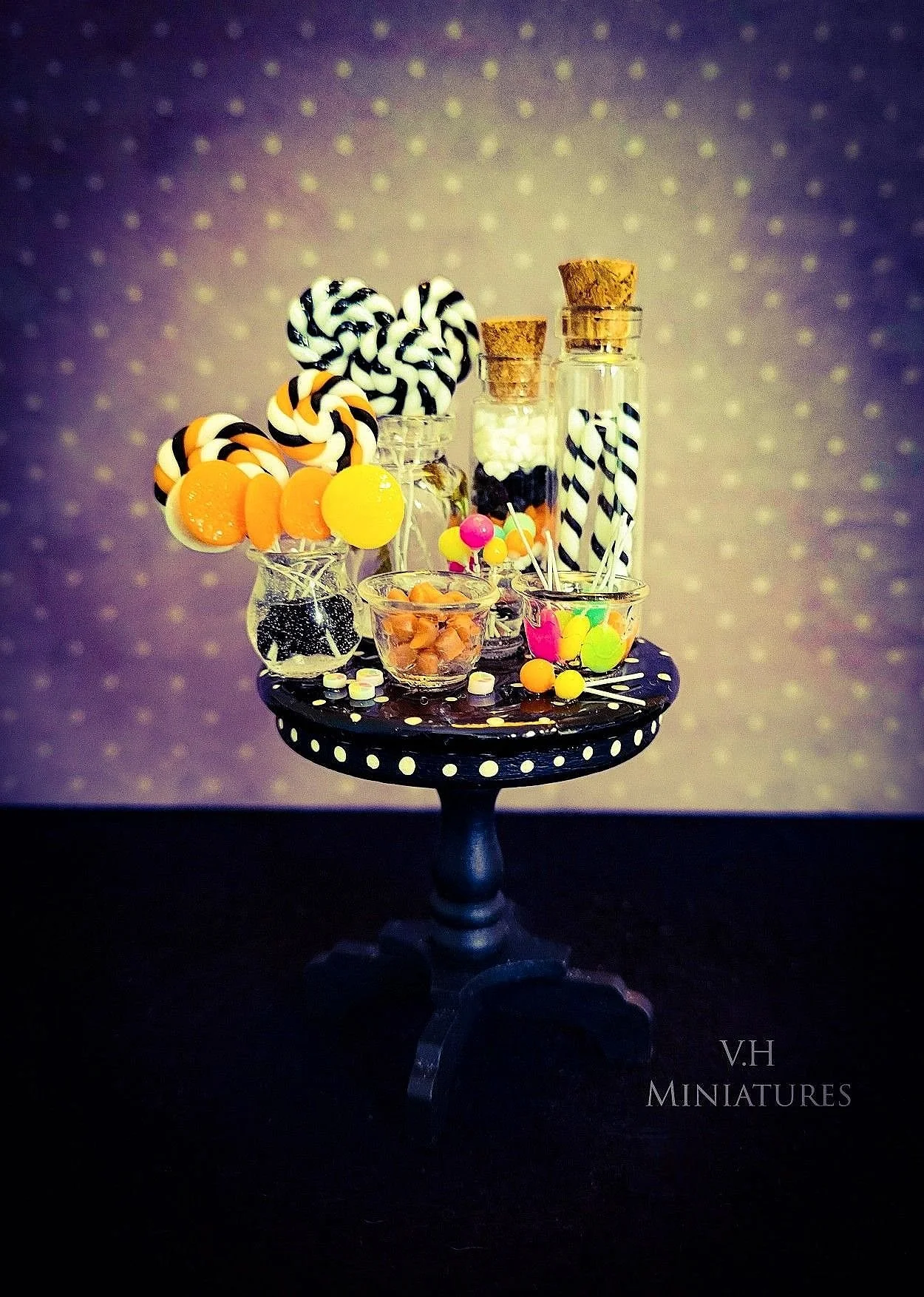 1_12+OOAK+Dolls+House+Halloween+Sweets+Decorated+End+Table+By+V_H+Miniatures.jpg