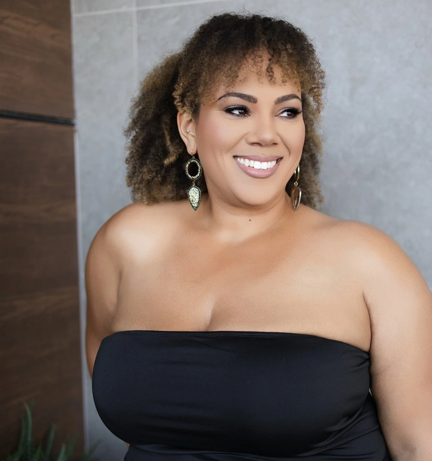 soft + glam 

model: @raelonc 
makeup + photography: me | @jennja.photography 

#jenniferjartistry #softglamlook #atlantamakeupartists #atlmua #atlphotography 

Atlanta Makeup, Atlanta MUA, Atlanta Beauty, Soft Makeup in Atlanta, Atlanta Makeup Artis