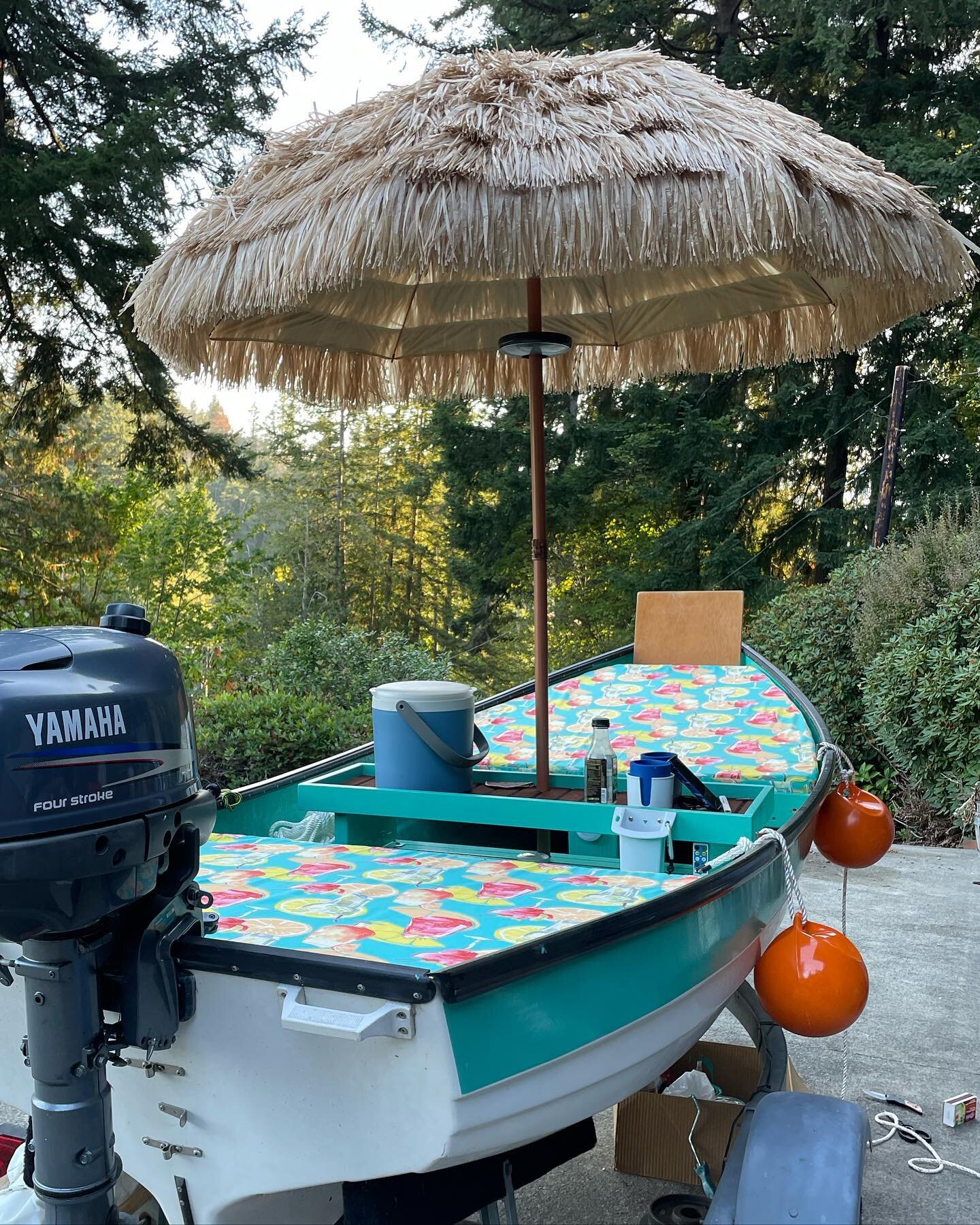 I did a fun little boat cushion project for my neighbor&rsquo;s tiki boat. He&rsquo;s a super fun guy and is putting a lotta heart into this labor of love - and a few cup holders as well. #margaritaville