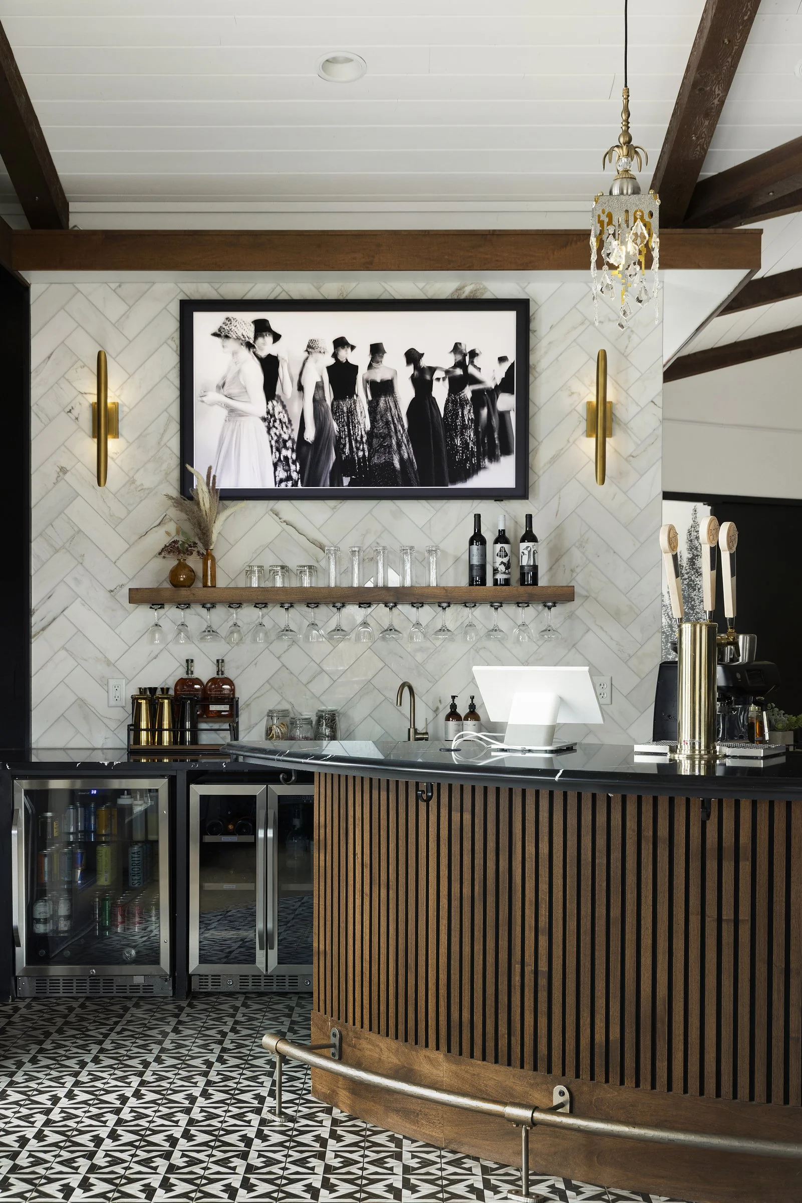 belle ame vineyard bar 5.jpg