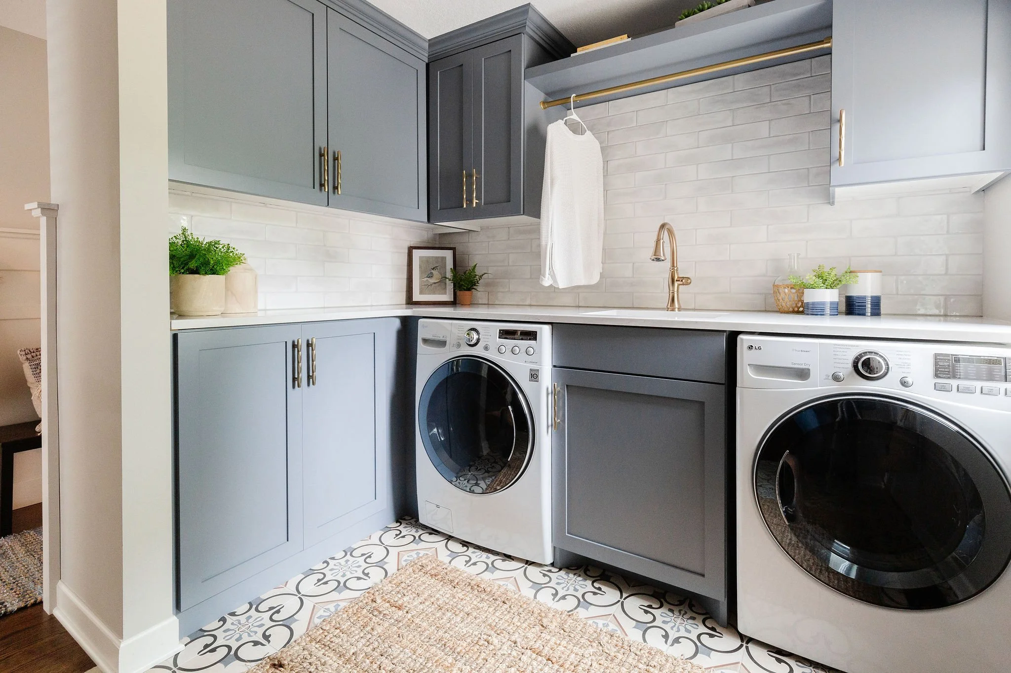 blue laundry room view.jpg