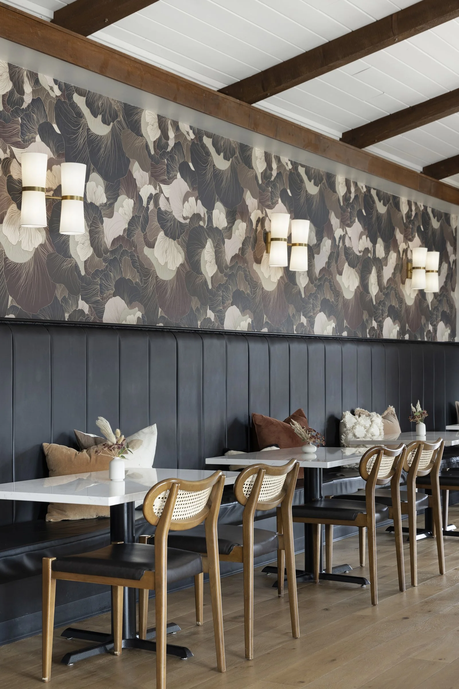 belle ame vineyard bar 7.jpg