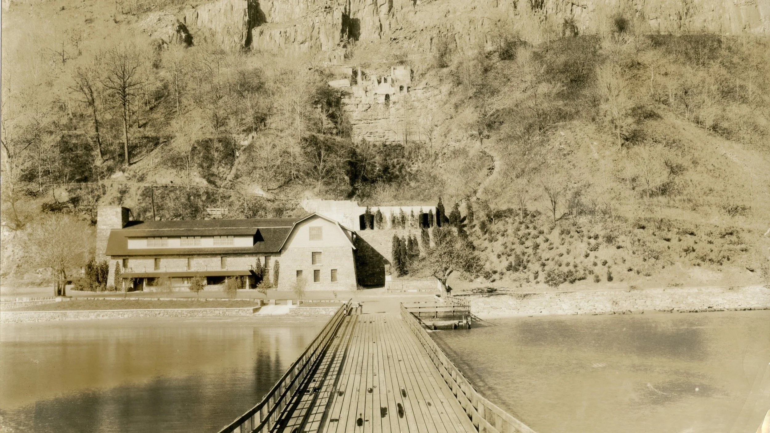 Hook Mountain Quarry.jpg