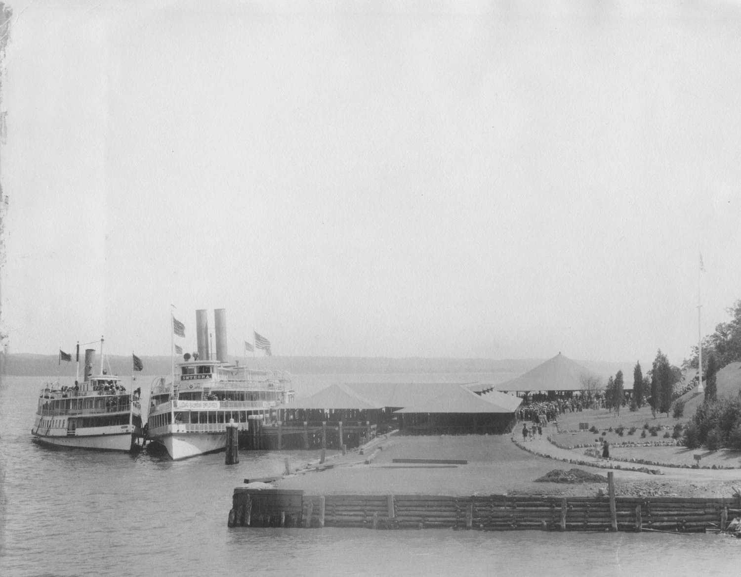 Nyack Beach Steamboats Photograph 1900s.jpg