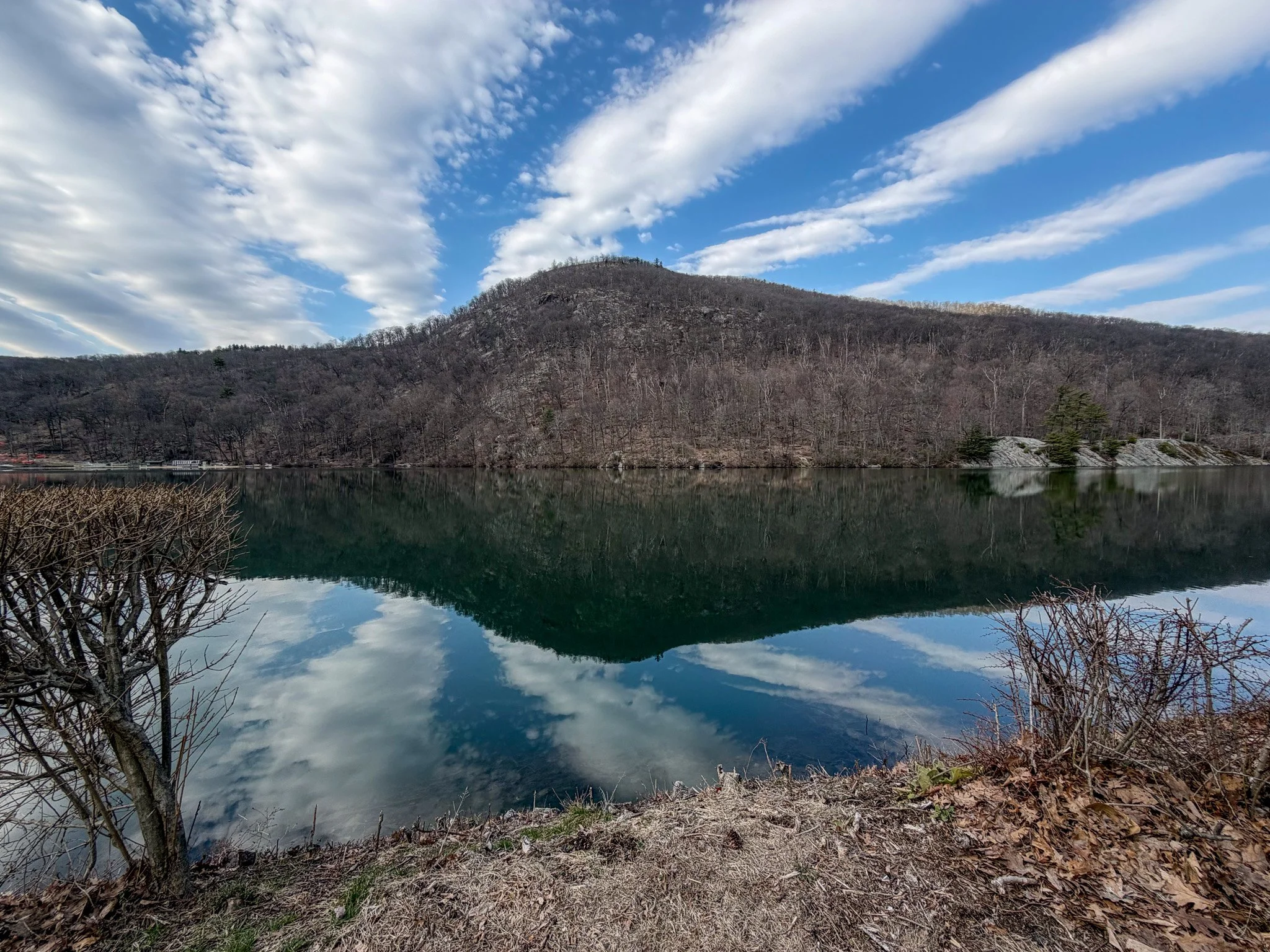 Hessian Lake13.jpg