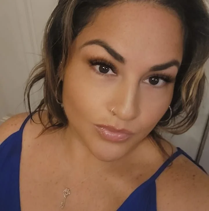 Johanna Profile Pic for Review.jpg