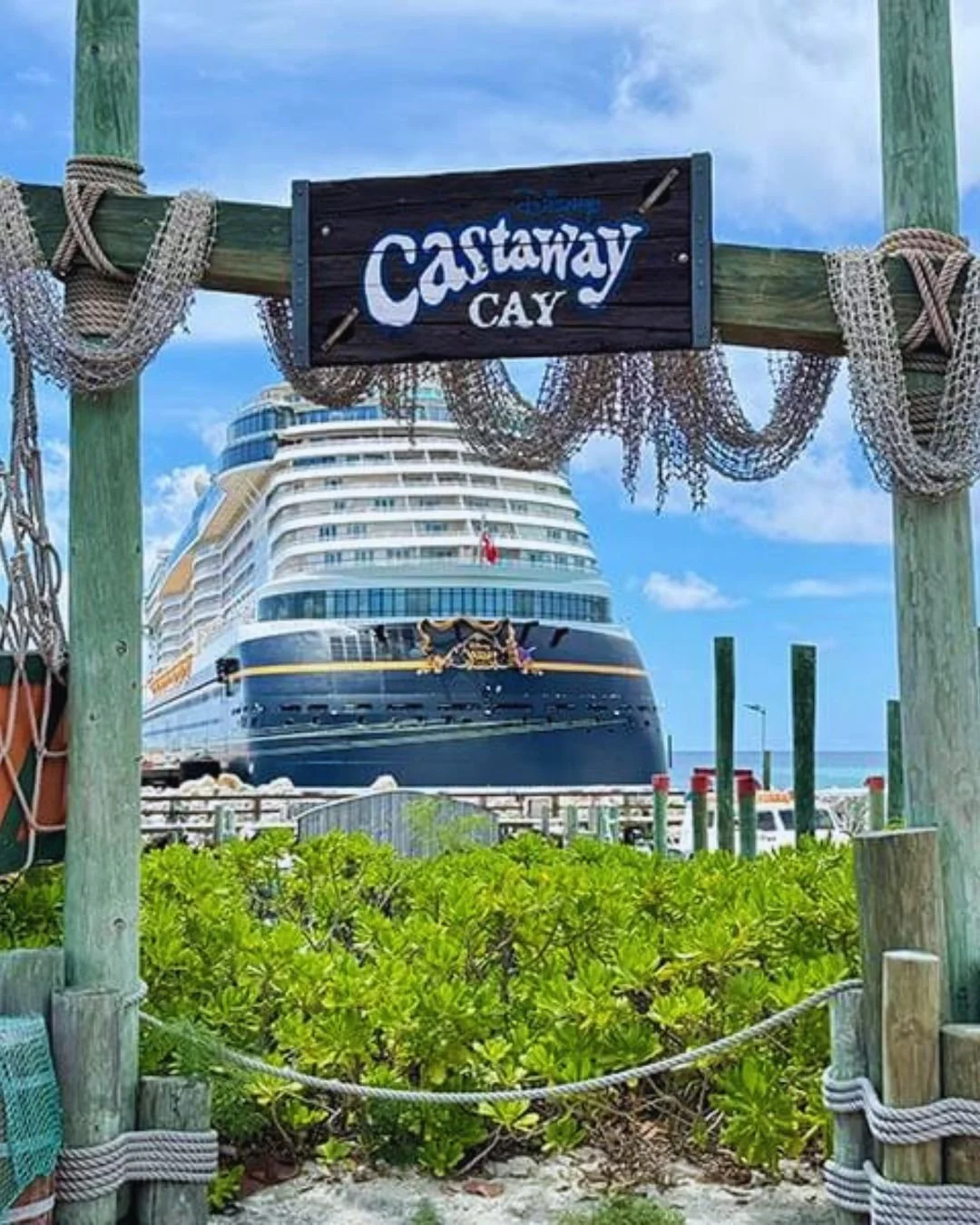Best of both worlds? Yeah&hellip; we said it (iykyk 😉🎤)

With this special offer, you can experience the magic on land and at sea&mdash;pair your Walt Disney World stay with a Disney Cruise Line sailing for the ultimate getaway 🚢🏰 and best part y