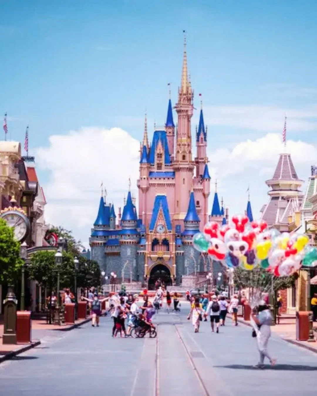 👉 It&rsquo;s official&mdash;Walt Disney World bookings are now open through October 27, 2027! ✨🏰

The magic is calling, and there&rsquo;s never been a better time to start planning your next unforgettable adventure. From iconic attractions to once-