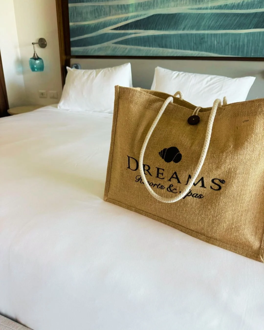 We just got back from the Sapphire Elite Conference at Dreams Puerto Morelos Resort &amp; Spa&hellip; and guys, we are still daydreaming about the vibes 😍🌴

This is the kind of place where you truly get a taste of the good life:
✨ Endless food &amp