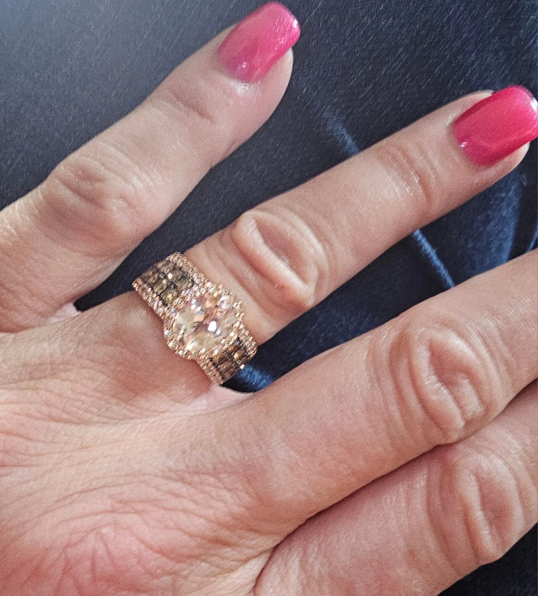 I have the Best Husband!!
🧡🤍🤎 LOVE IT 🤎🤍🧡