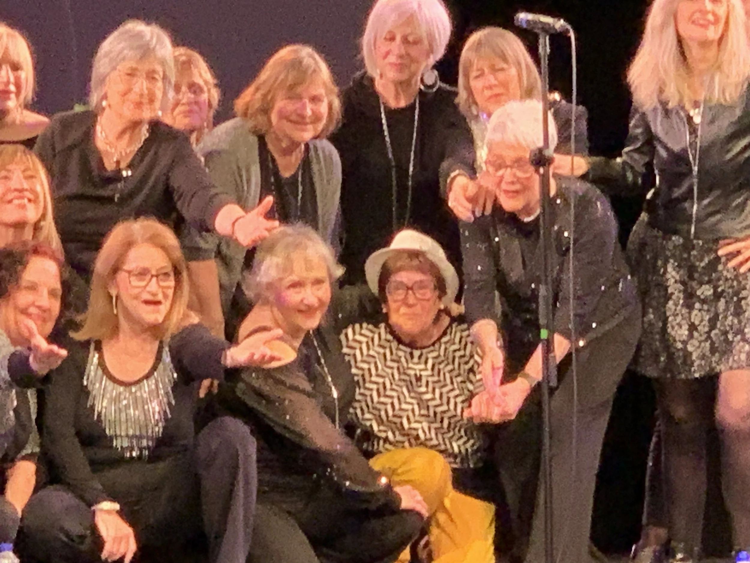 20150315 Julián Martín Fina con el Coro.jpg