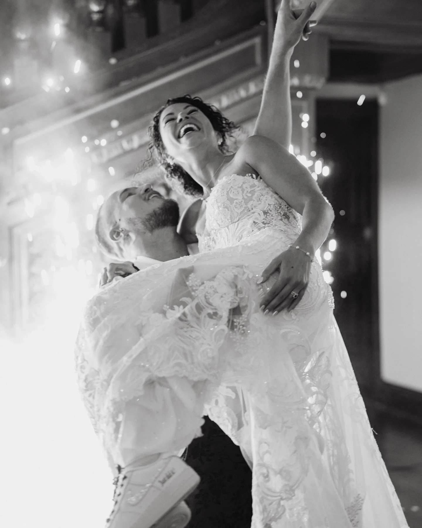 Victoria &amp; Ryan&rsquo;s first dance was pretty epic with their choreographed dance and indoor fireworks ✨🎇🤩

These are some of my fave shots from their gallery 📸

#wedding #weddingphotographer #weddingphotography #bride #groom #weddings #love 